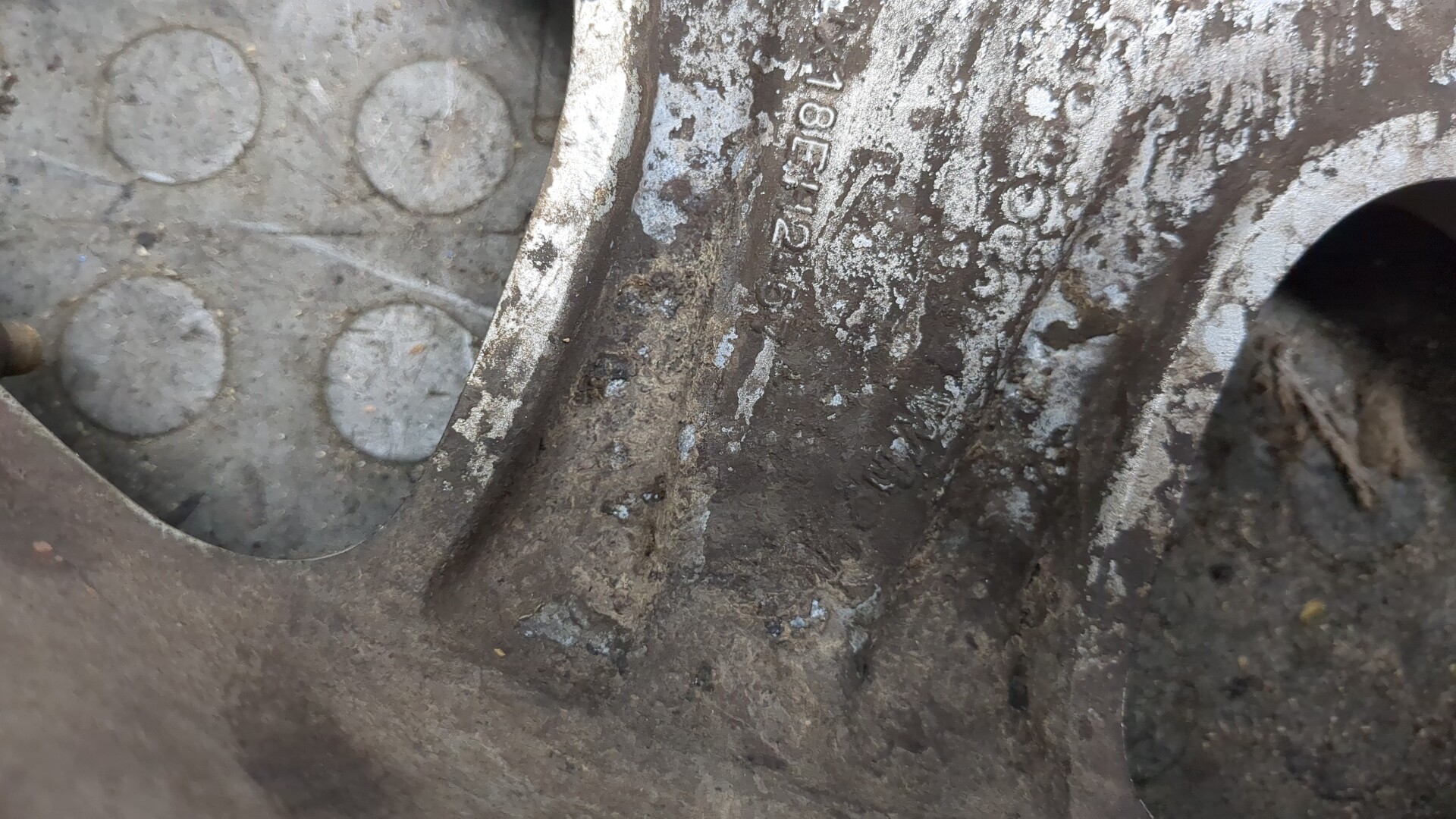 Диск колесный литой легкий сплав