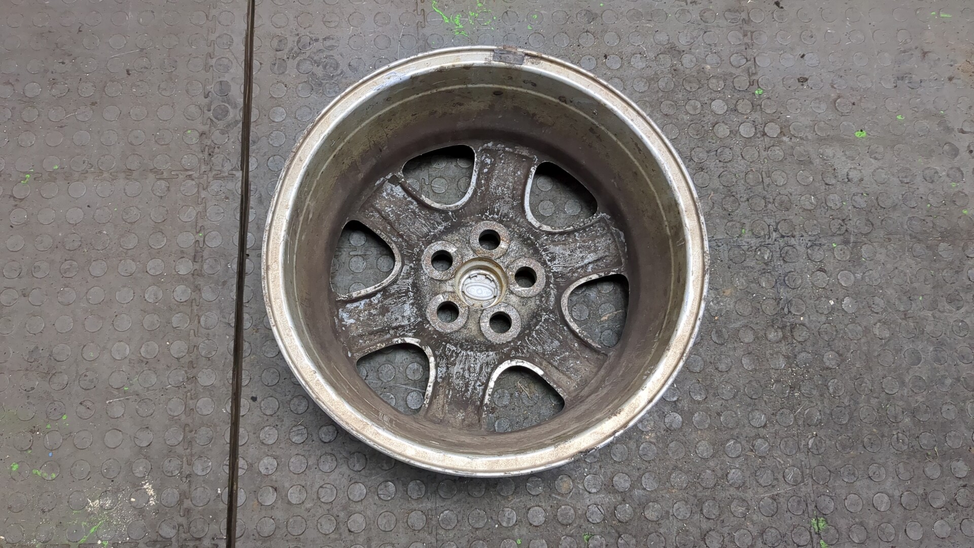 Диск колесный литой легкий сплав