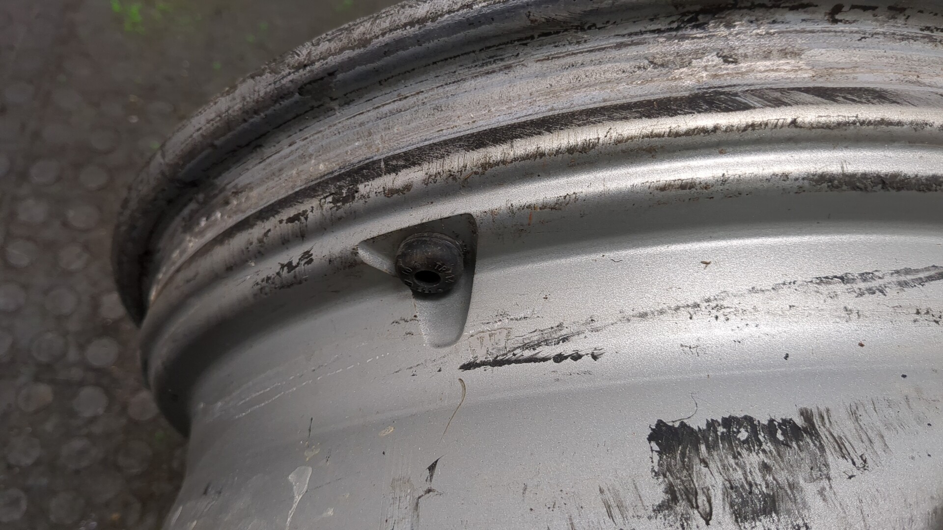 Диск колесный литой легкий сплав