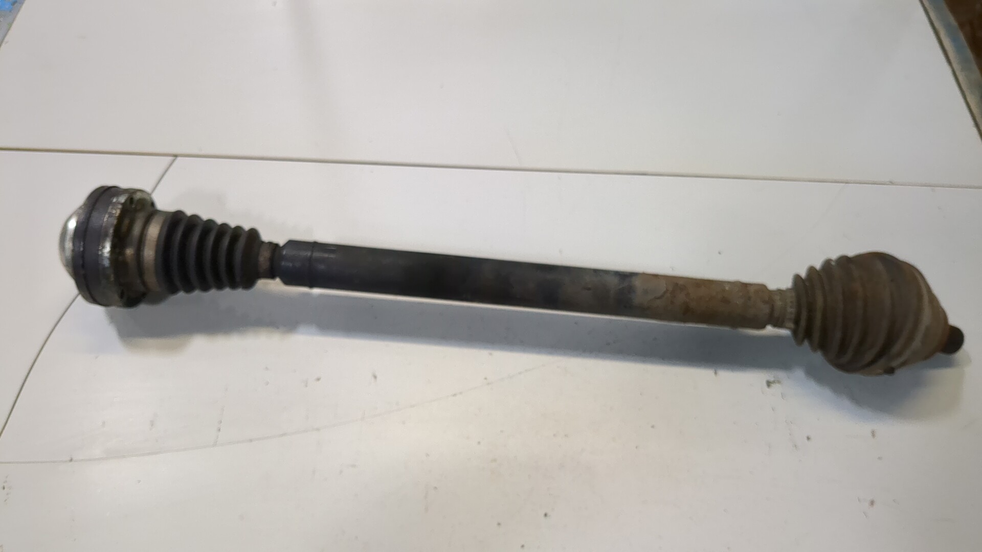 Полуось передняя правая