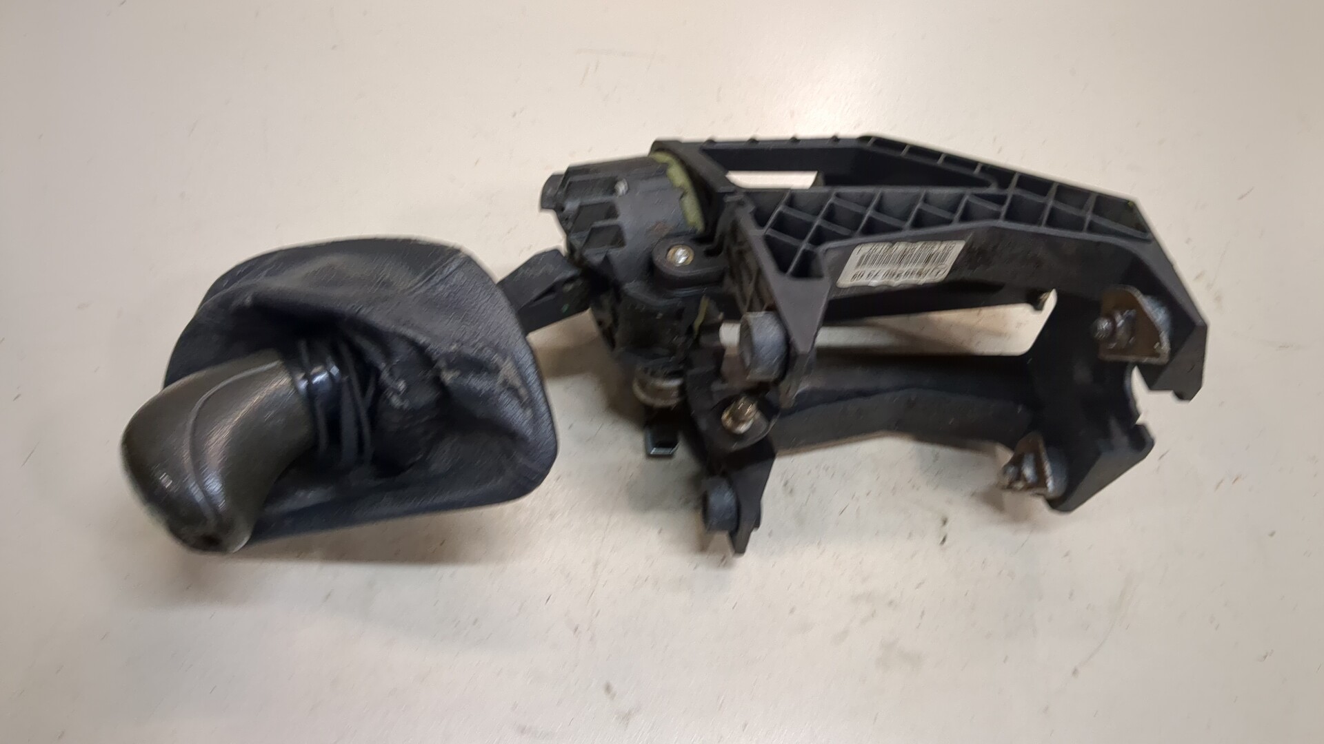 Кулиса МКПП / АКПП