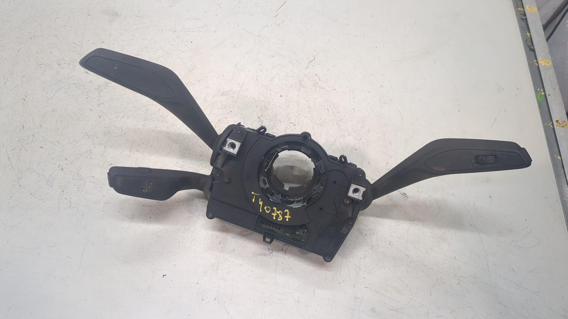 Переключатель подрулевой