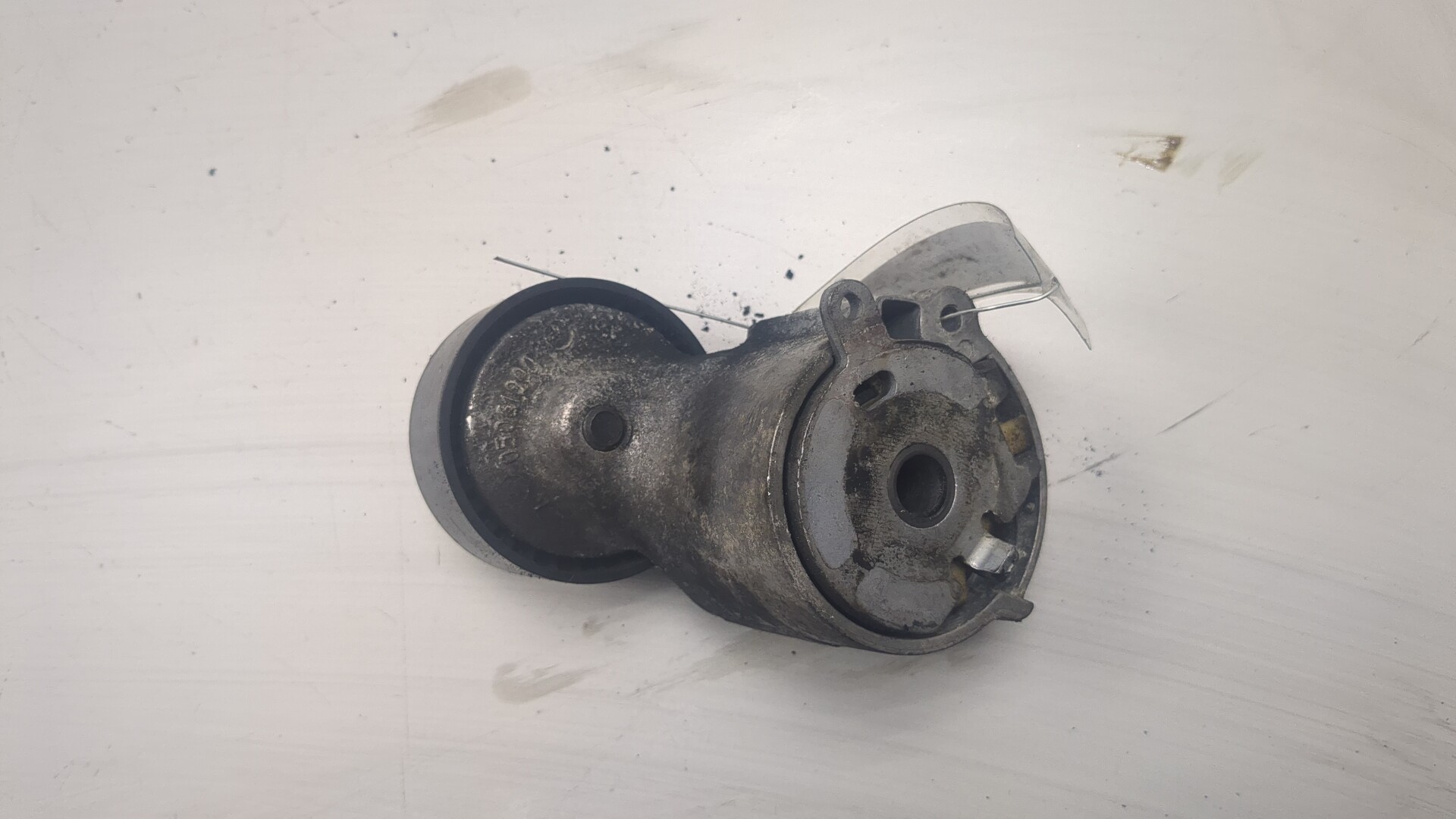 Натяжитель ремня