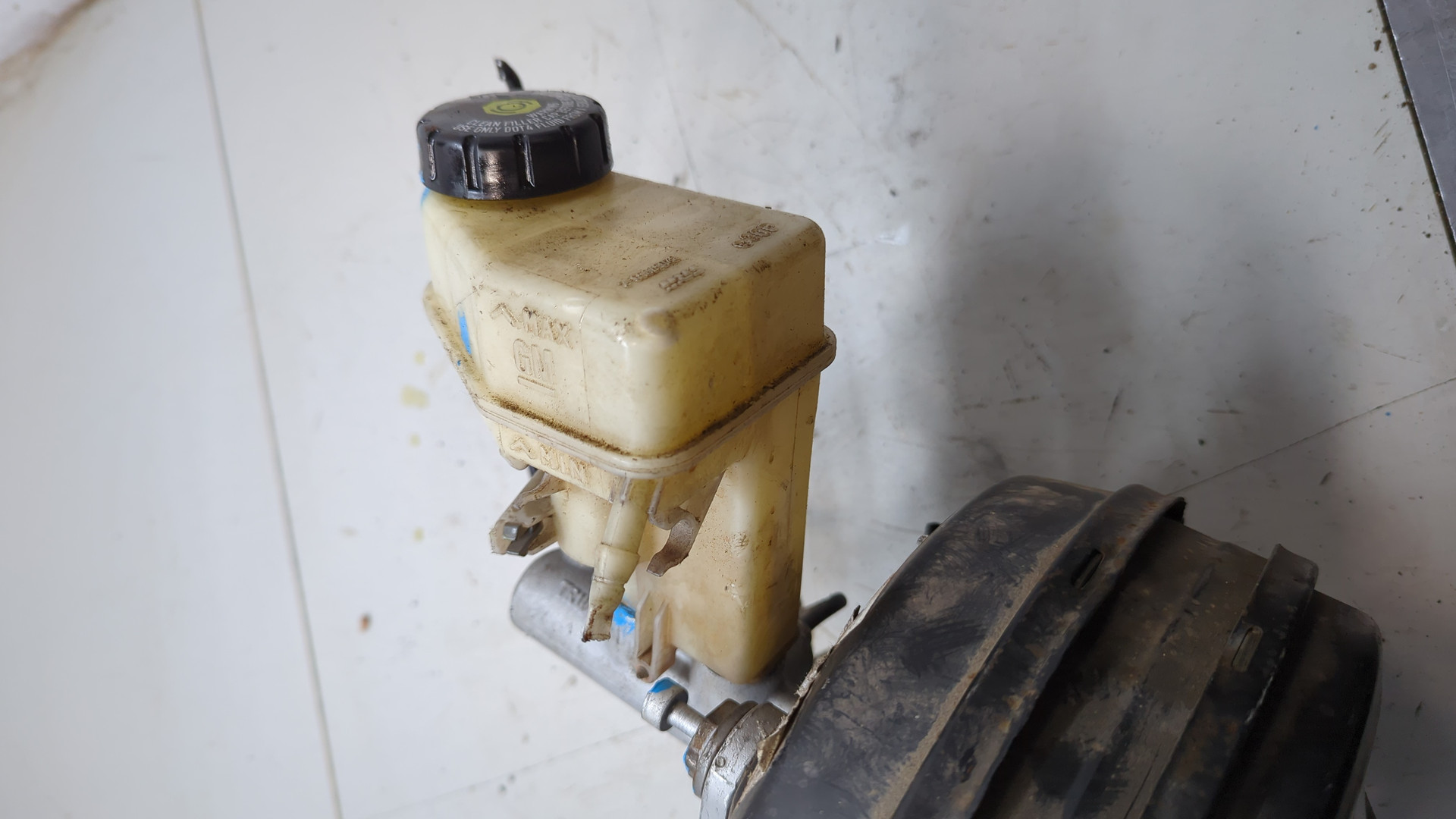 Цилиндр тормозной главный