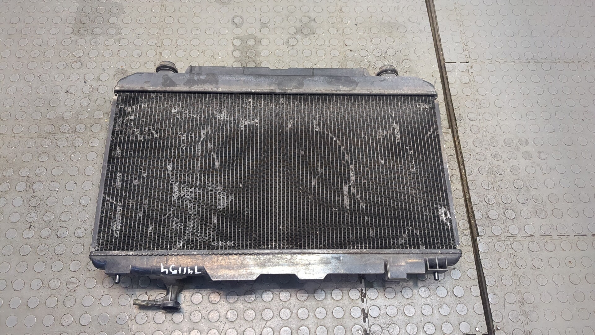 Радиатор охлаждения двигателя основной