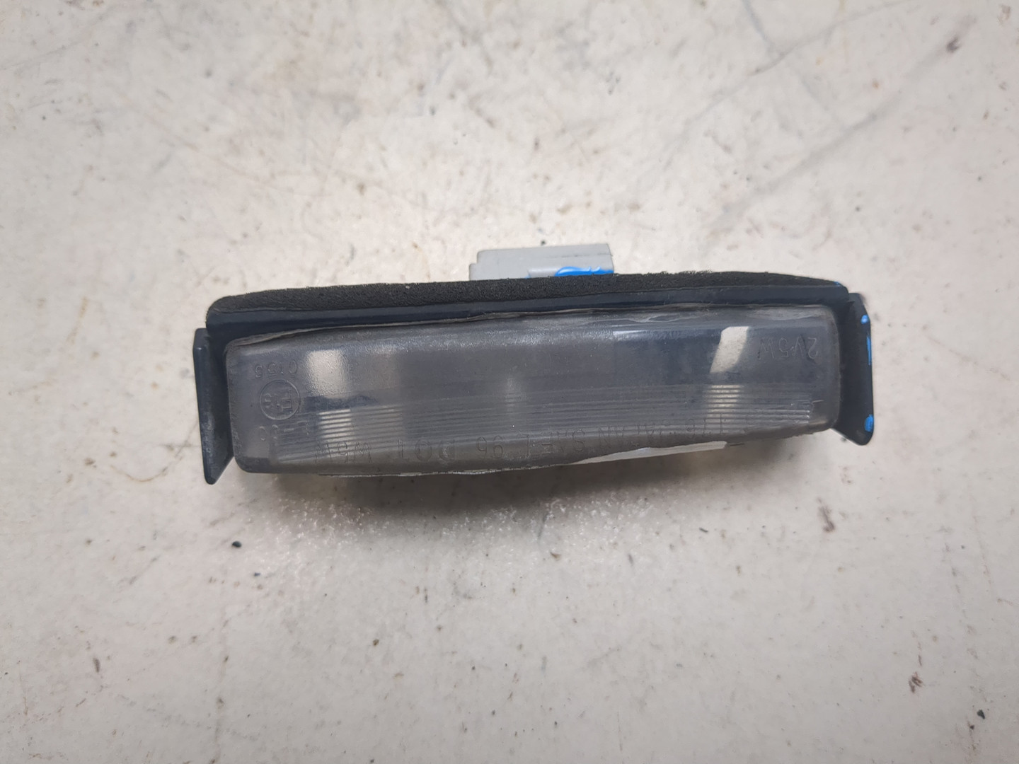 Фонарь подсветки номера