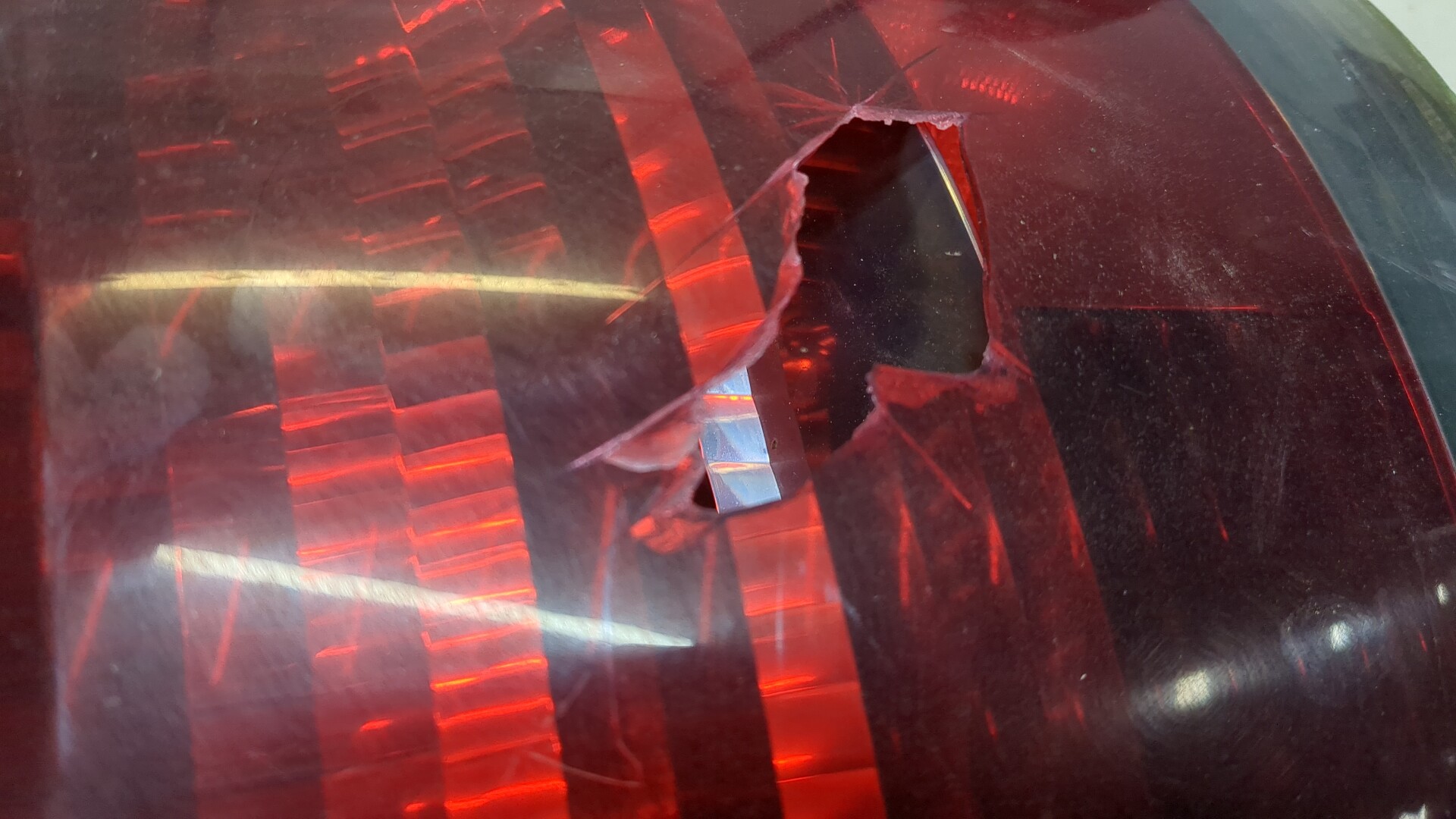 Фонарь задний правый