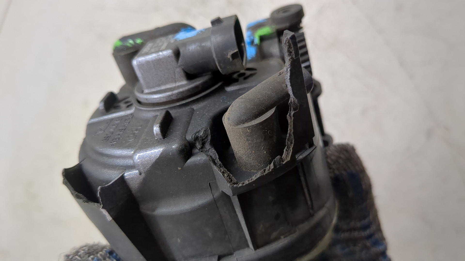 Фара противотуманная левая