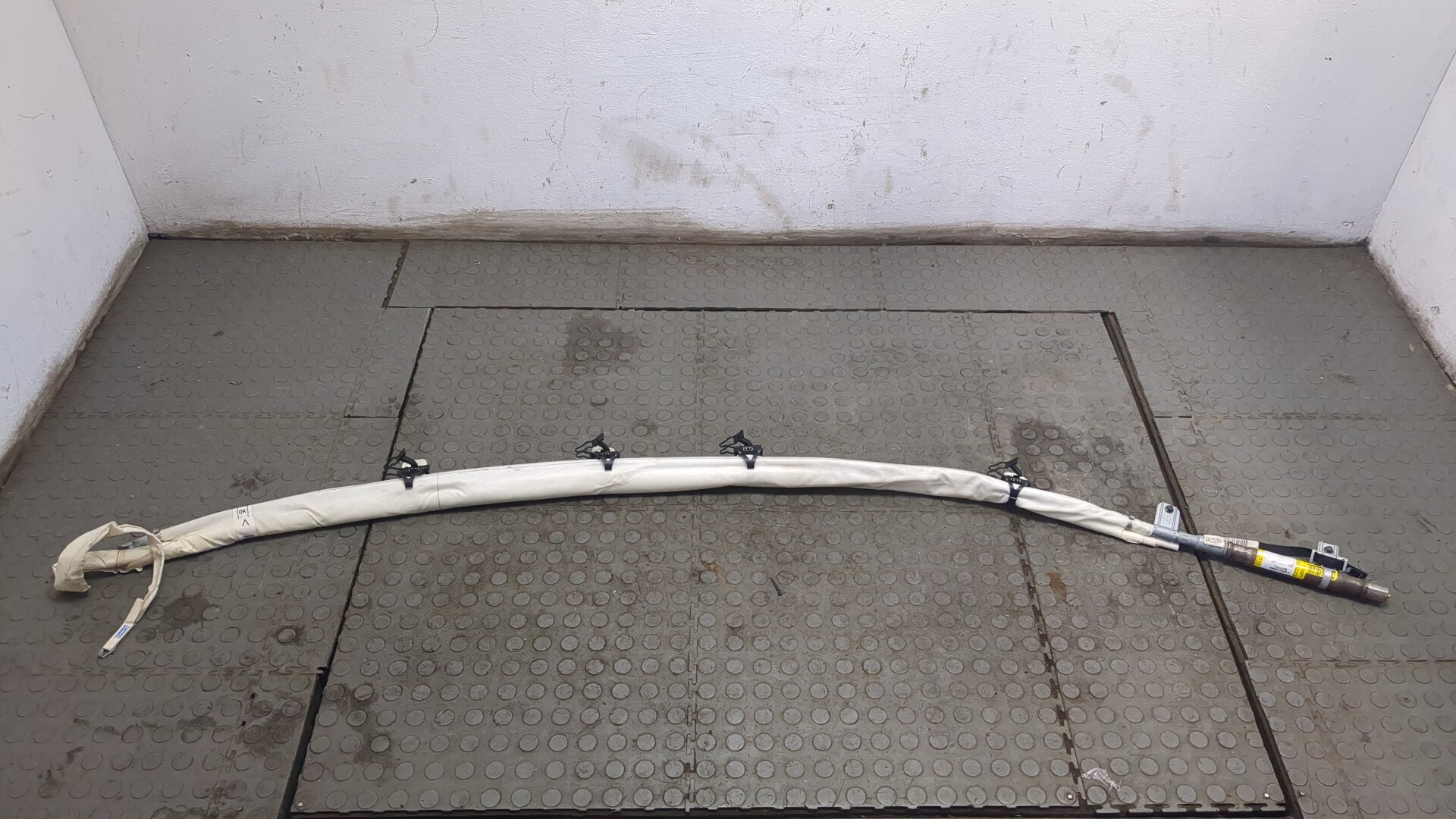 Подушка безопасности боковая (шторка)