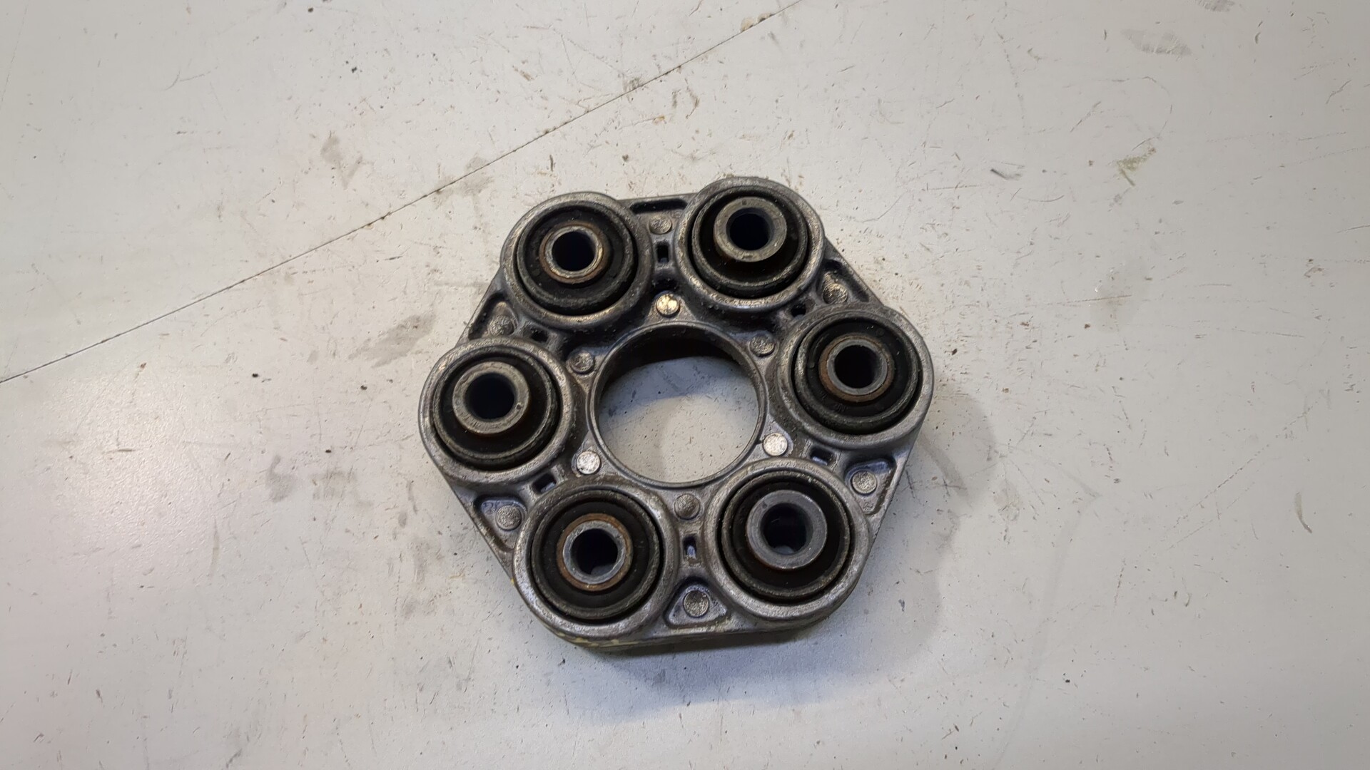 Муфта эластичная карданного вала