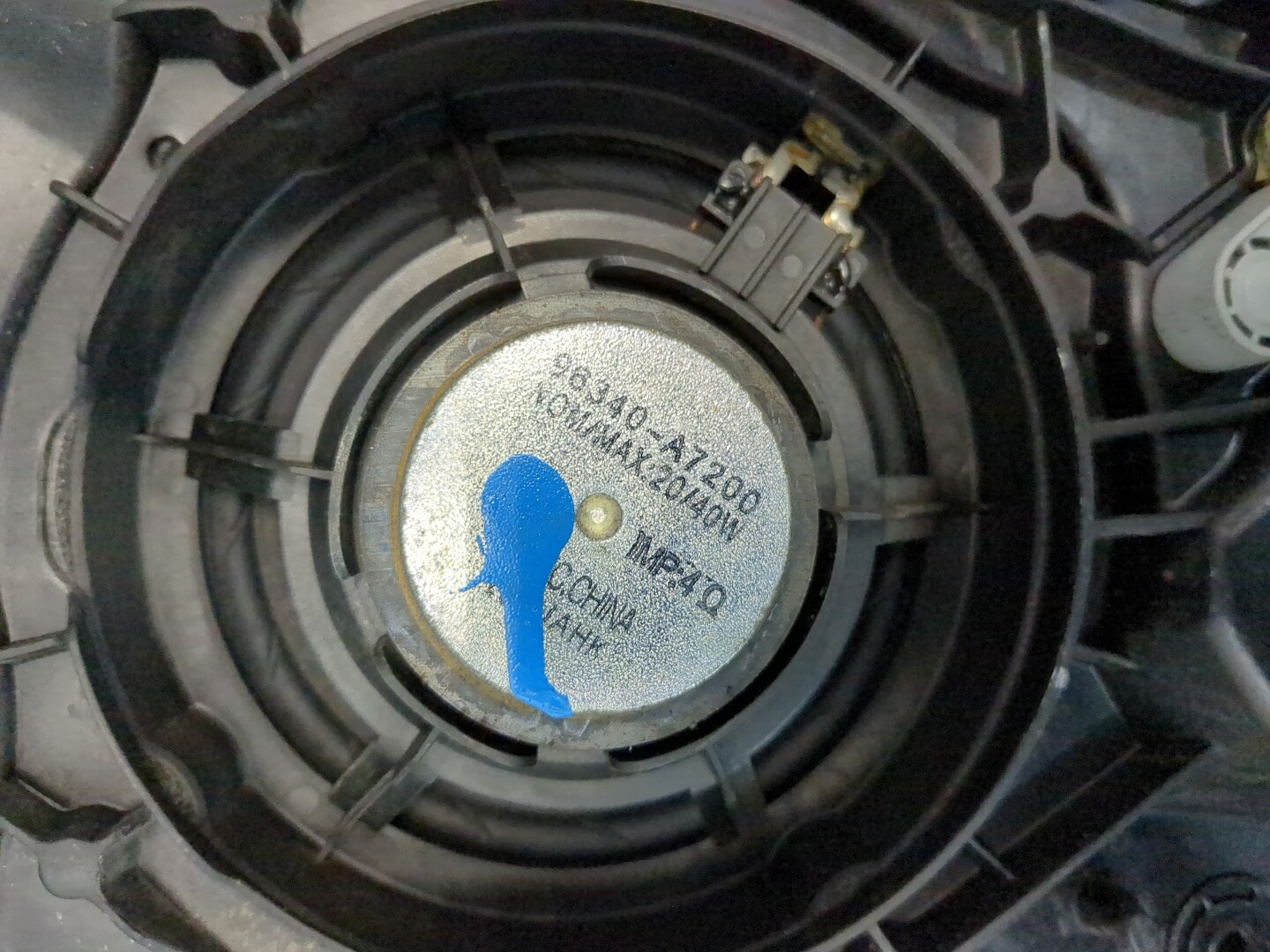 Стеклоподъемник электр. задний правый