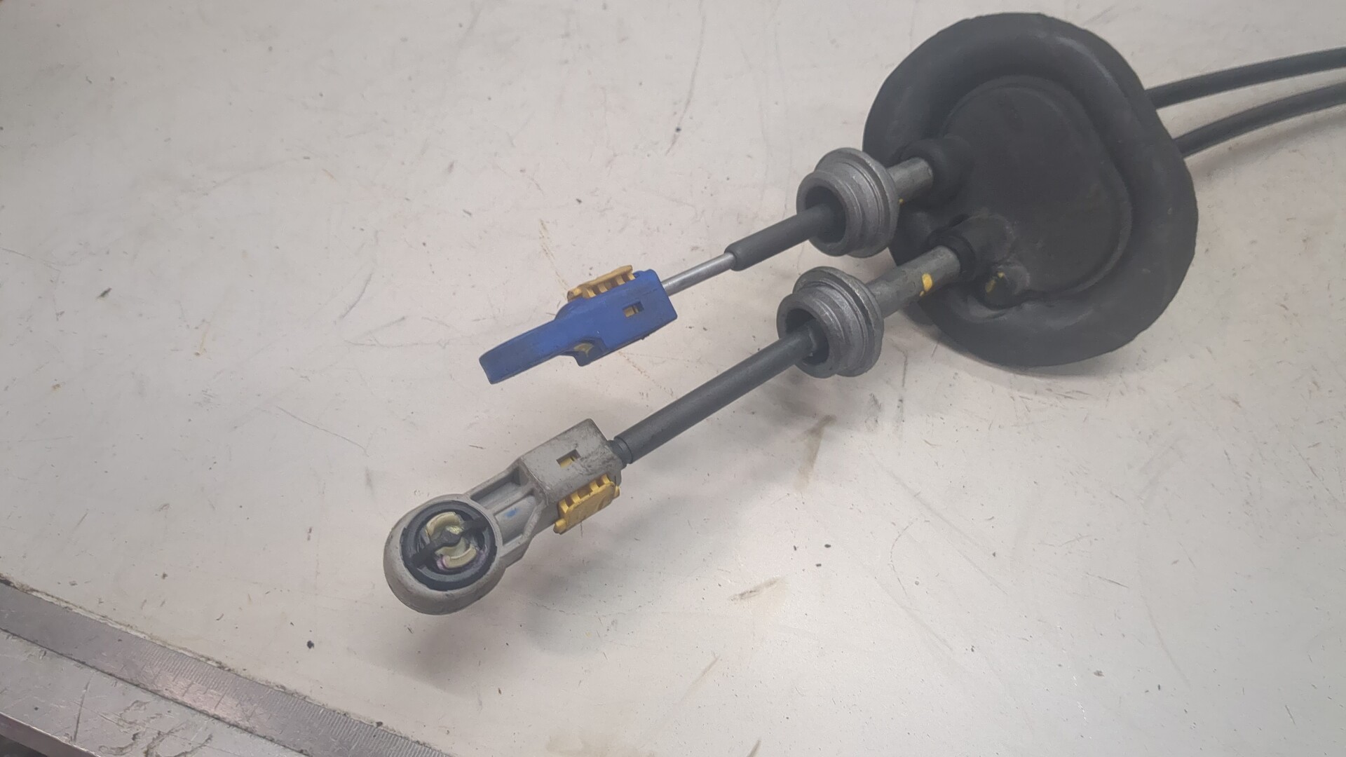 Трос КПП (выбора/переключения передач)