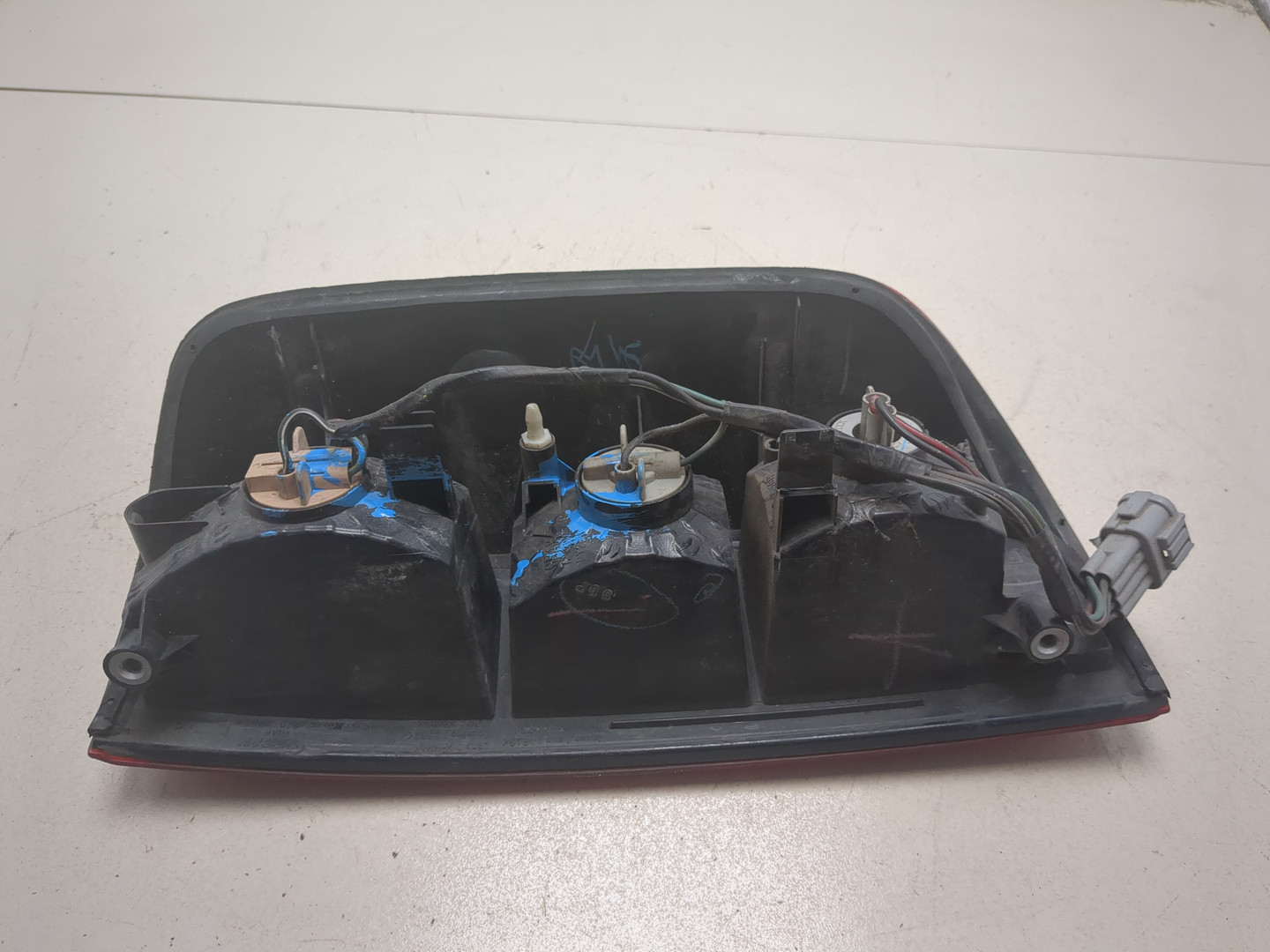 Фонарь задний левый