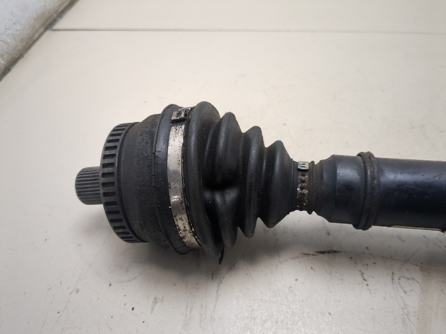 Полуось передняя правая