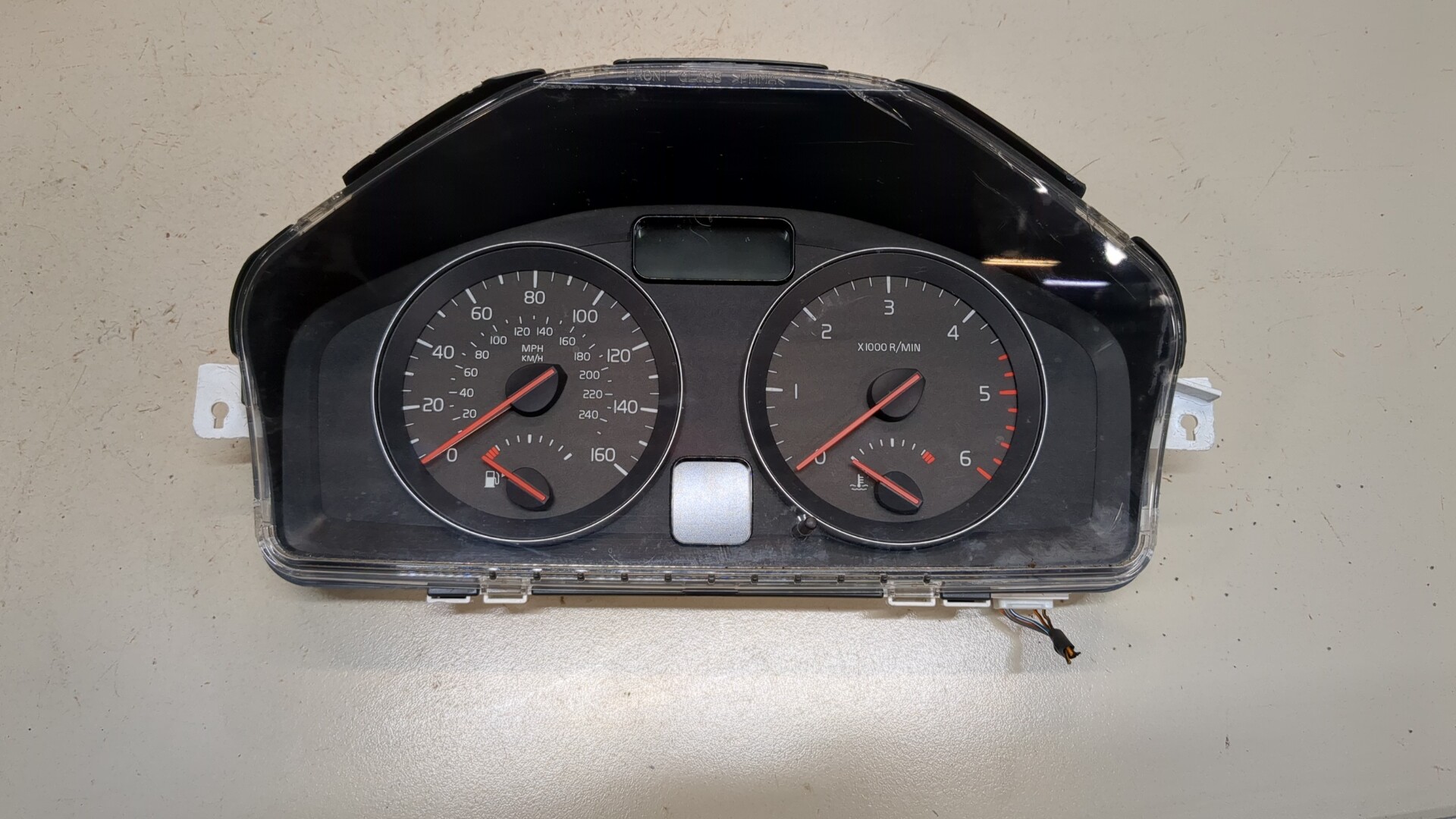 Панель приборов