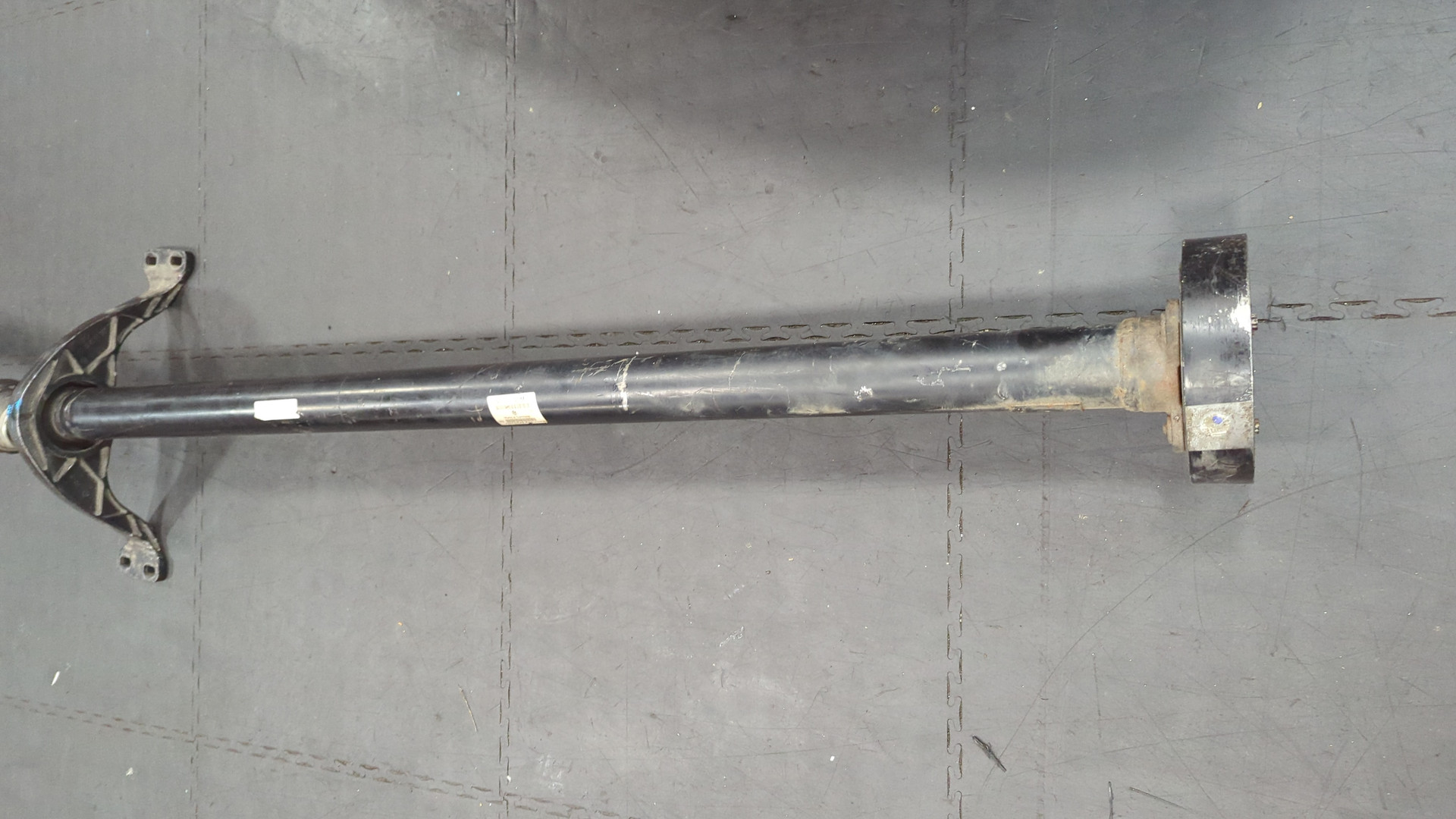 Вал карданный задний