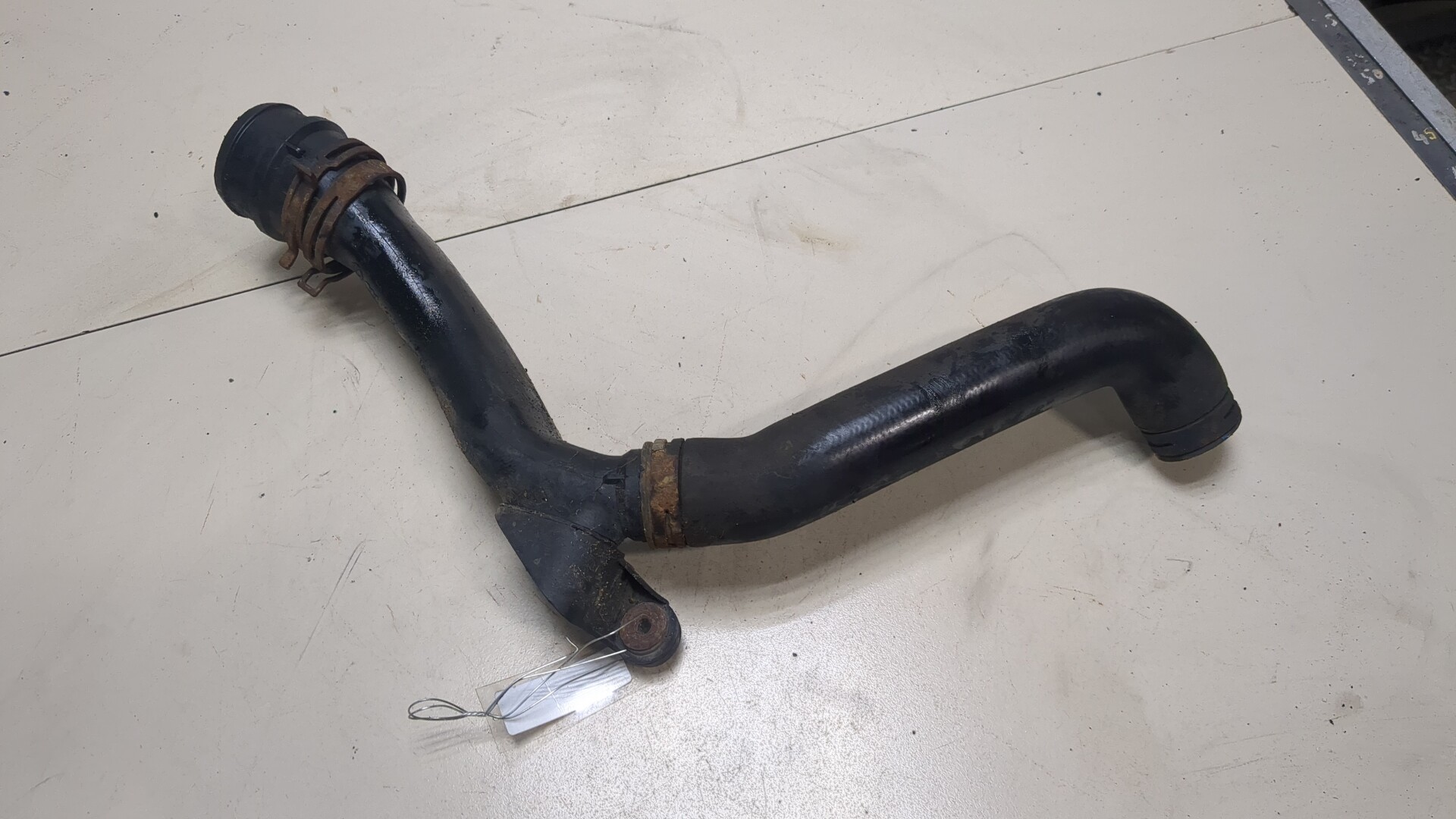 Патрубок интеркулера