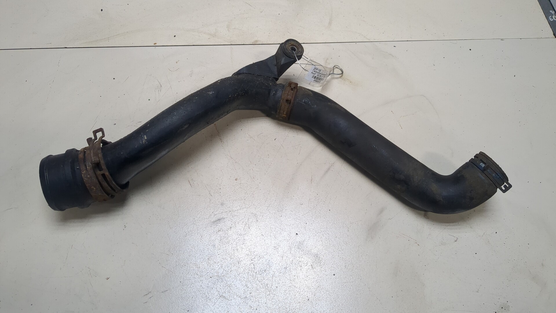 Патрубок интеркулера