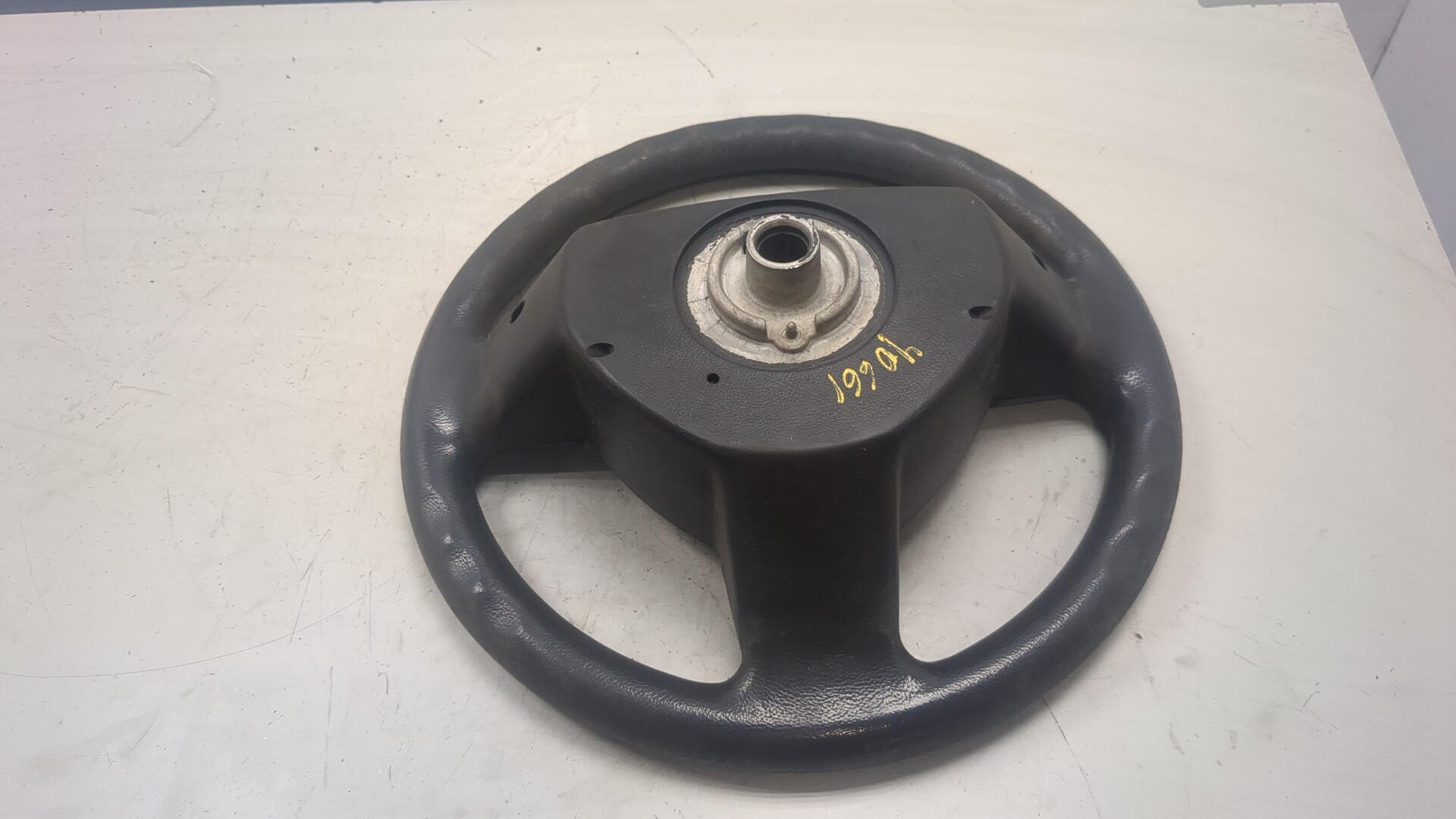 Рулевое колесо (руль)