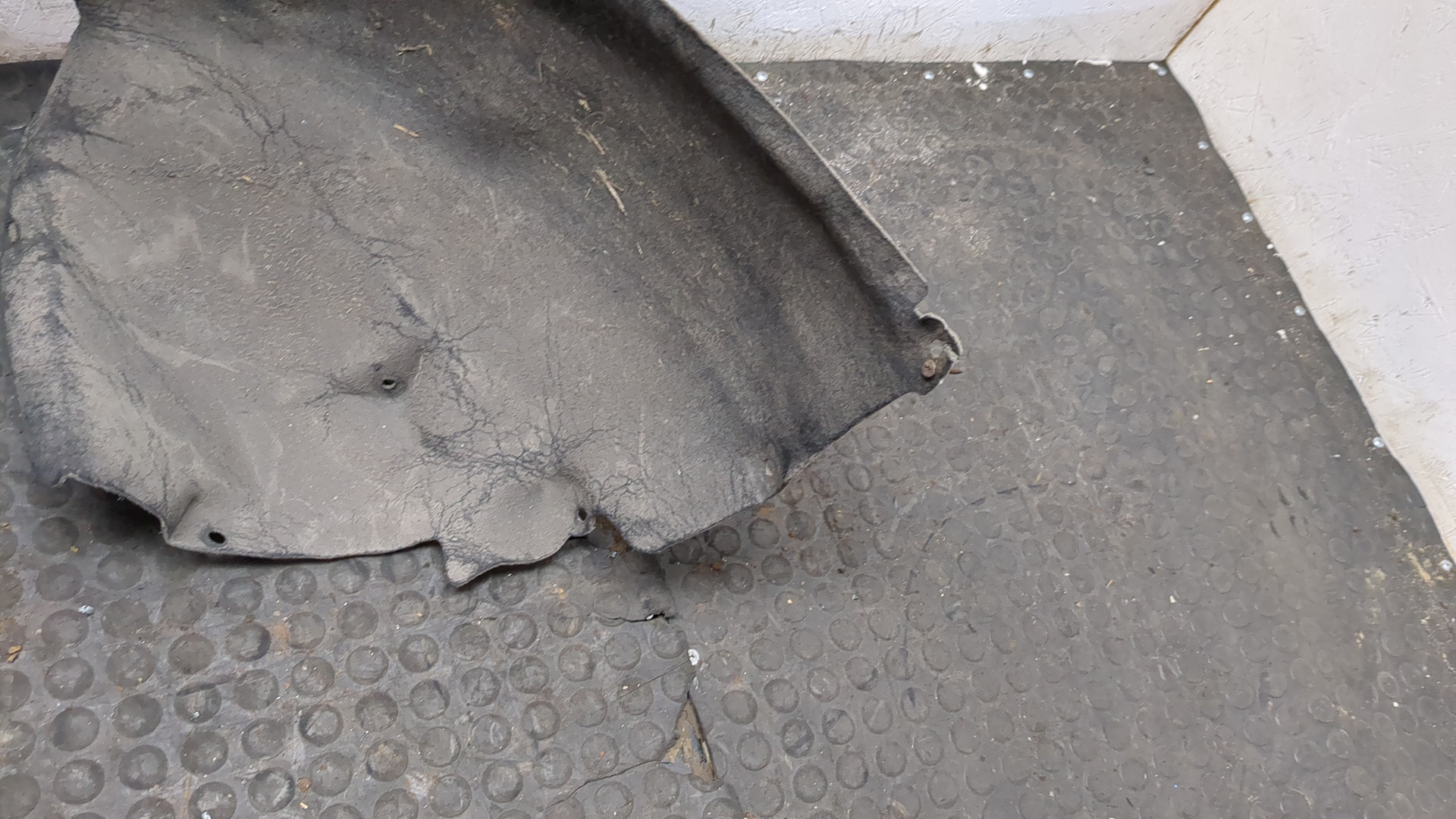 Локер передний правый