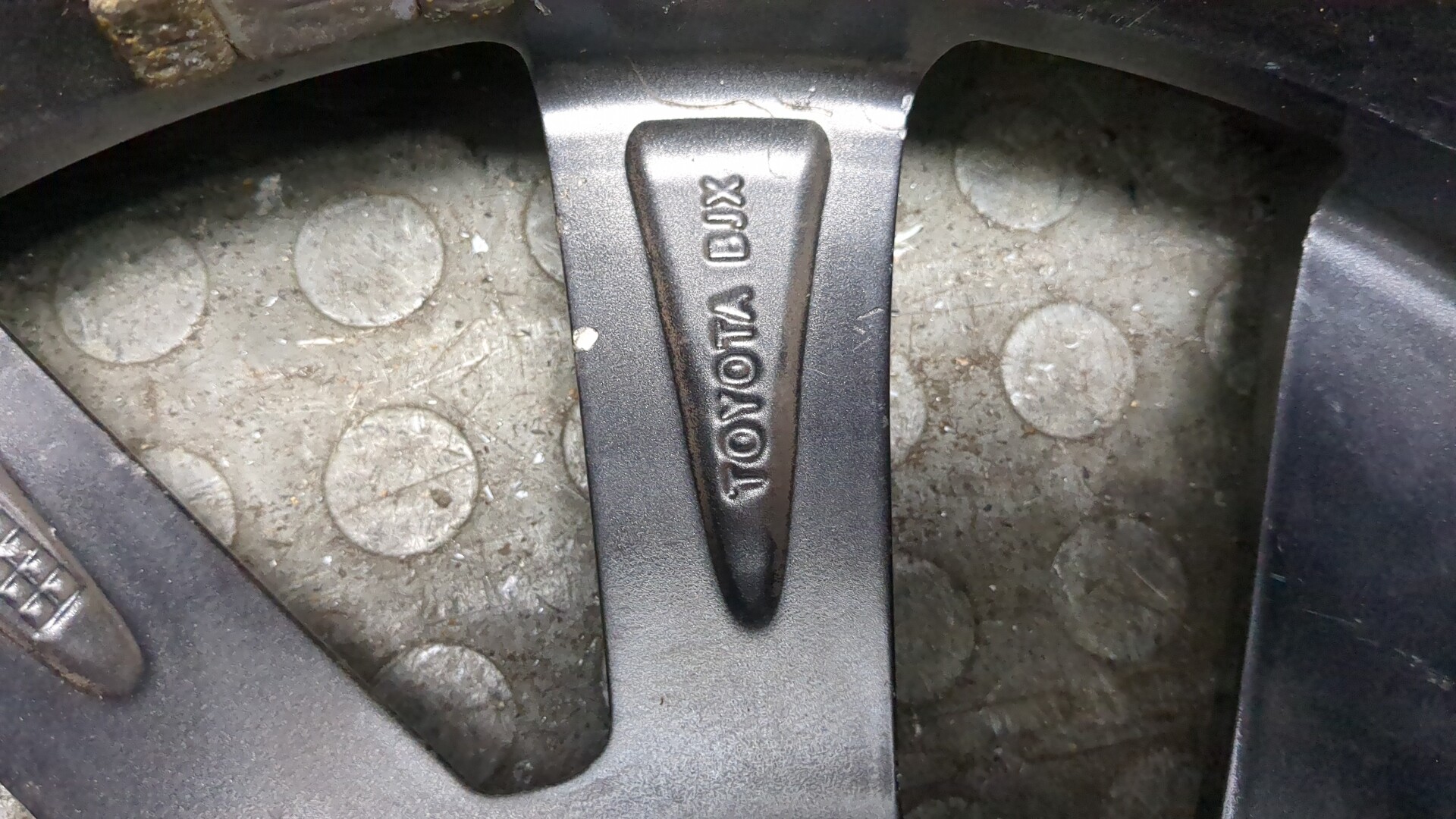 Диск колесный литой