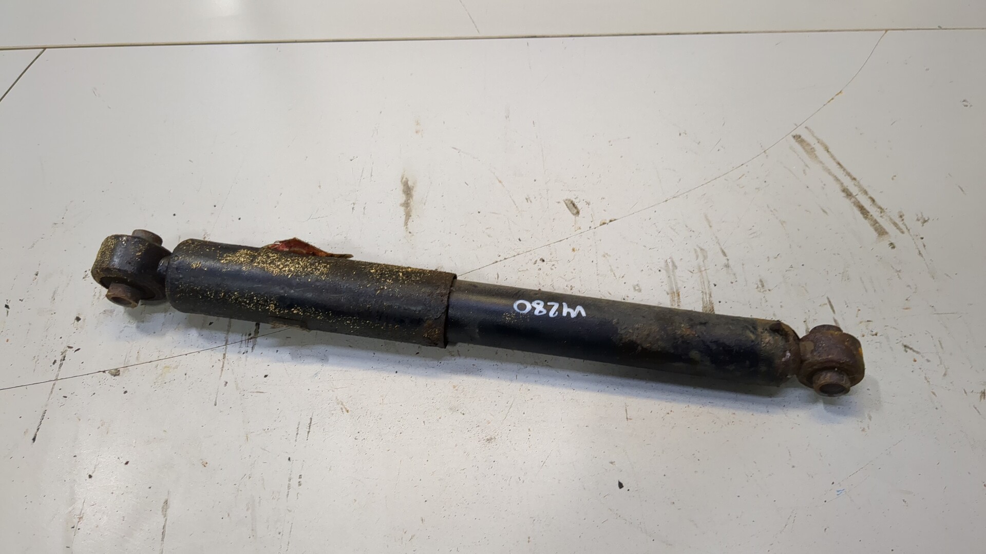 Амортизатор задний (стойка)