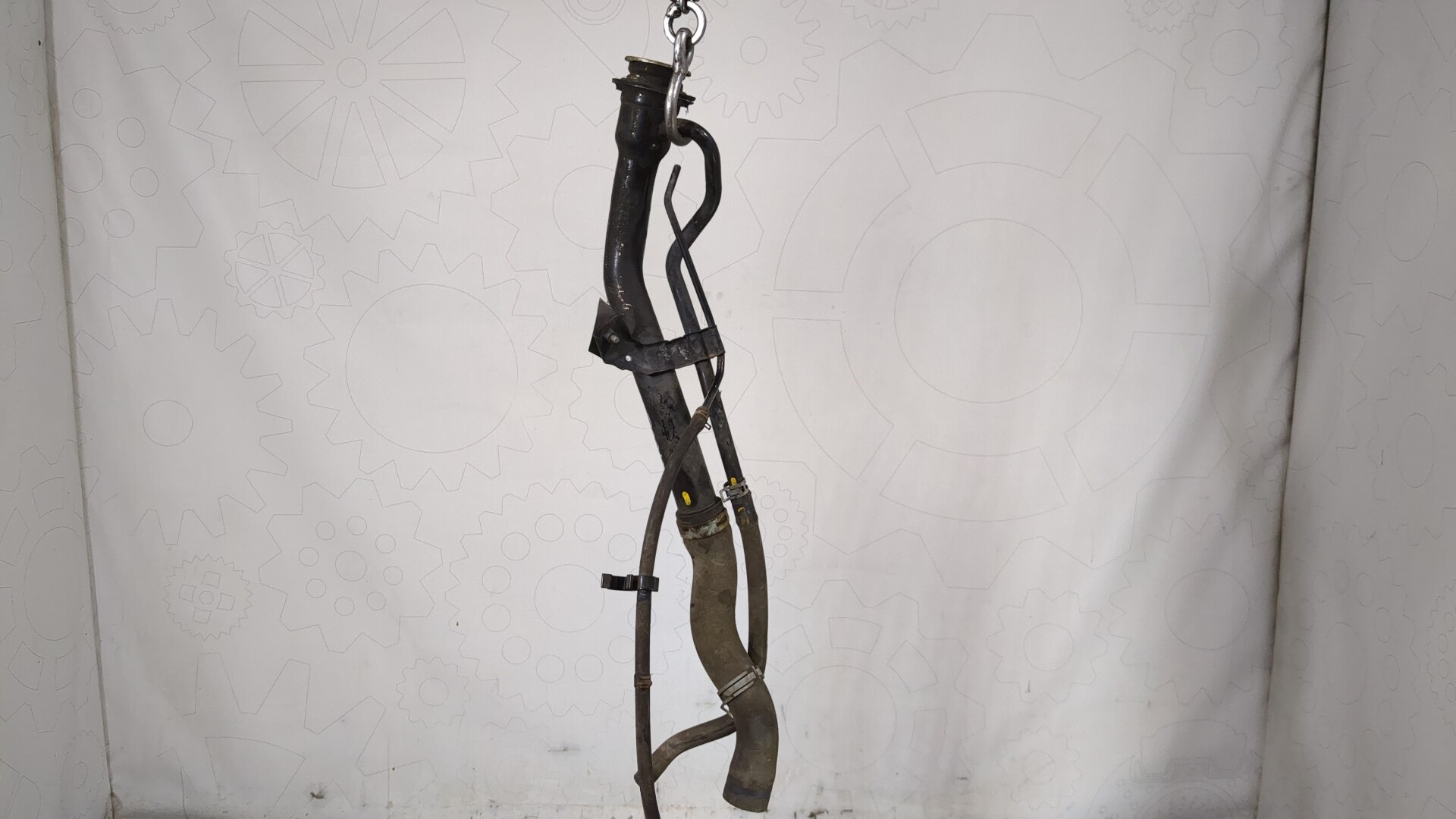 Горловина топливного бака