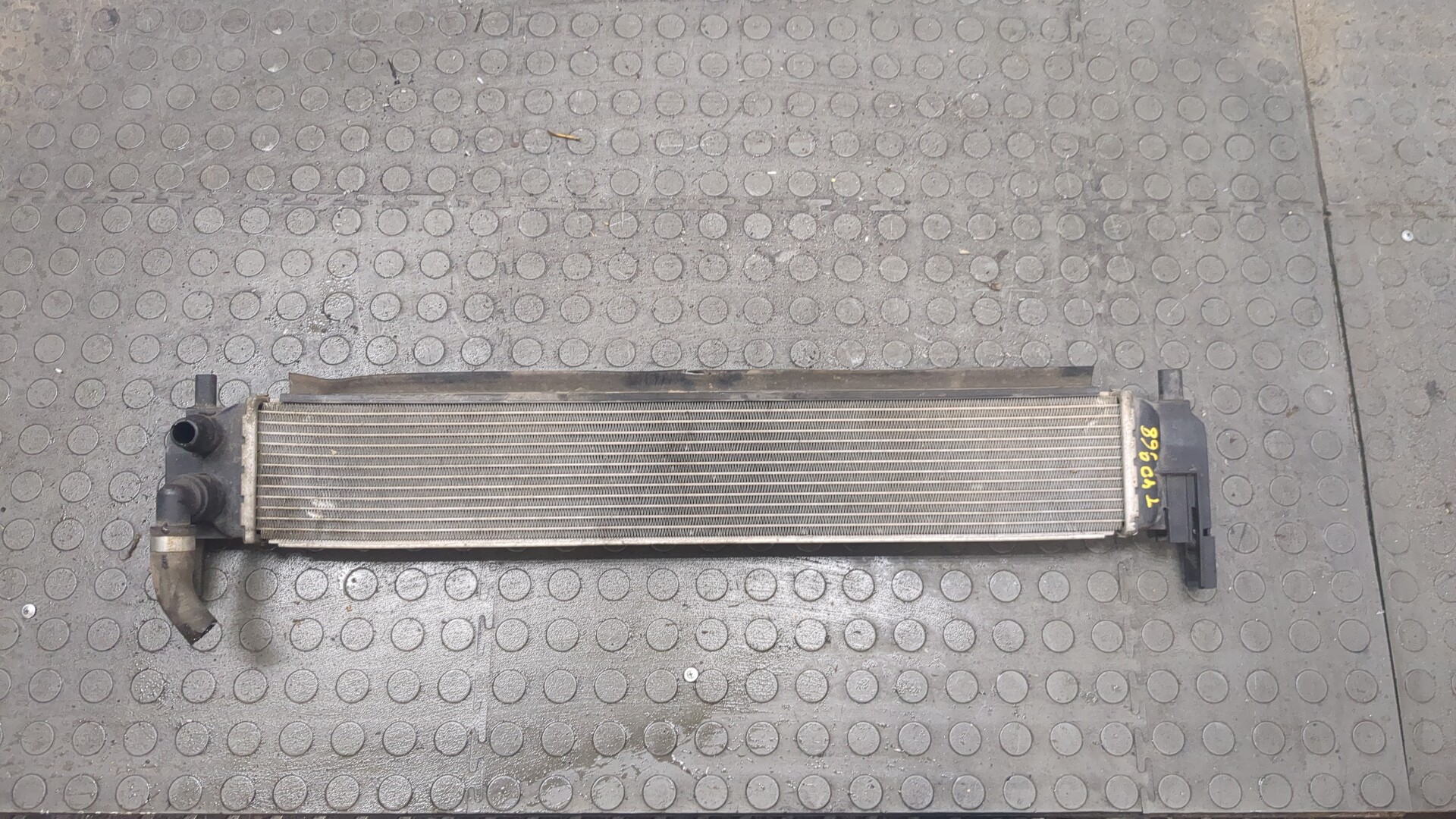 Радиатор охлаждения двигателя основной