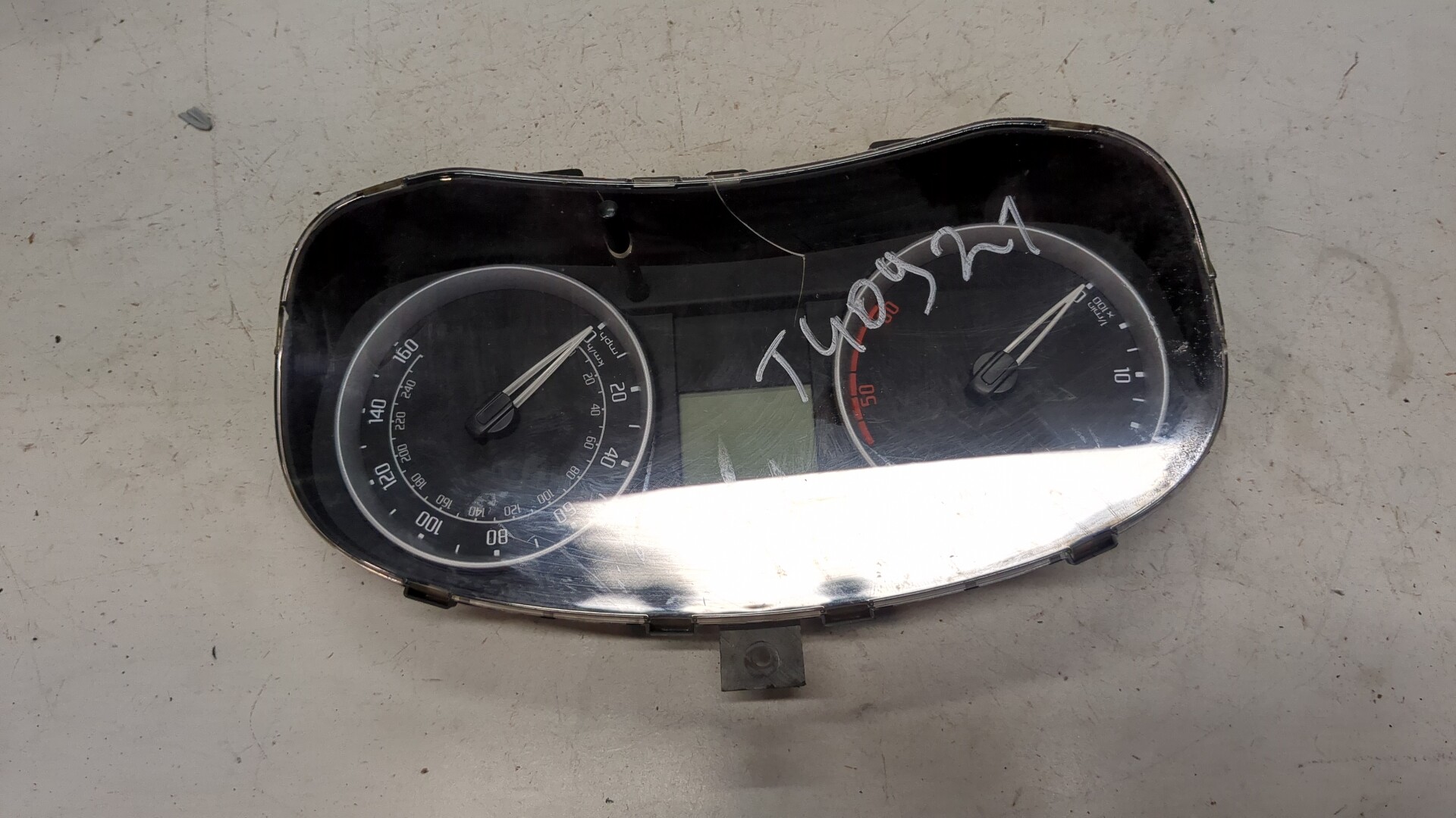 Панель приборов