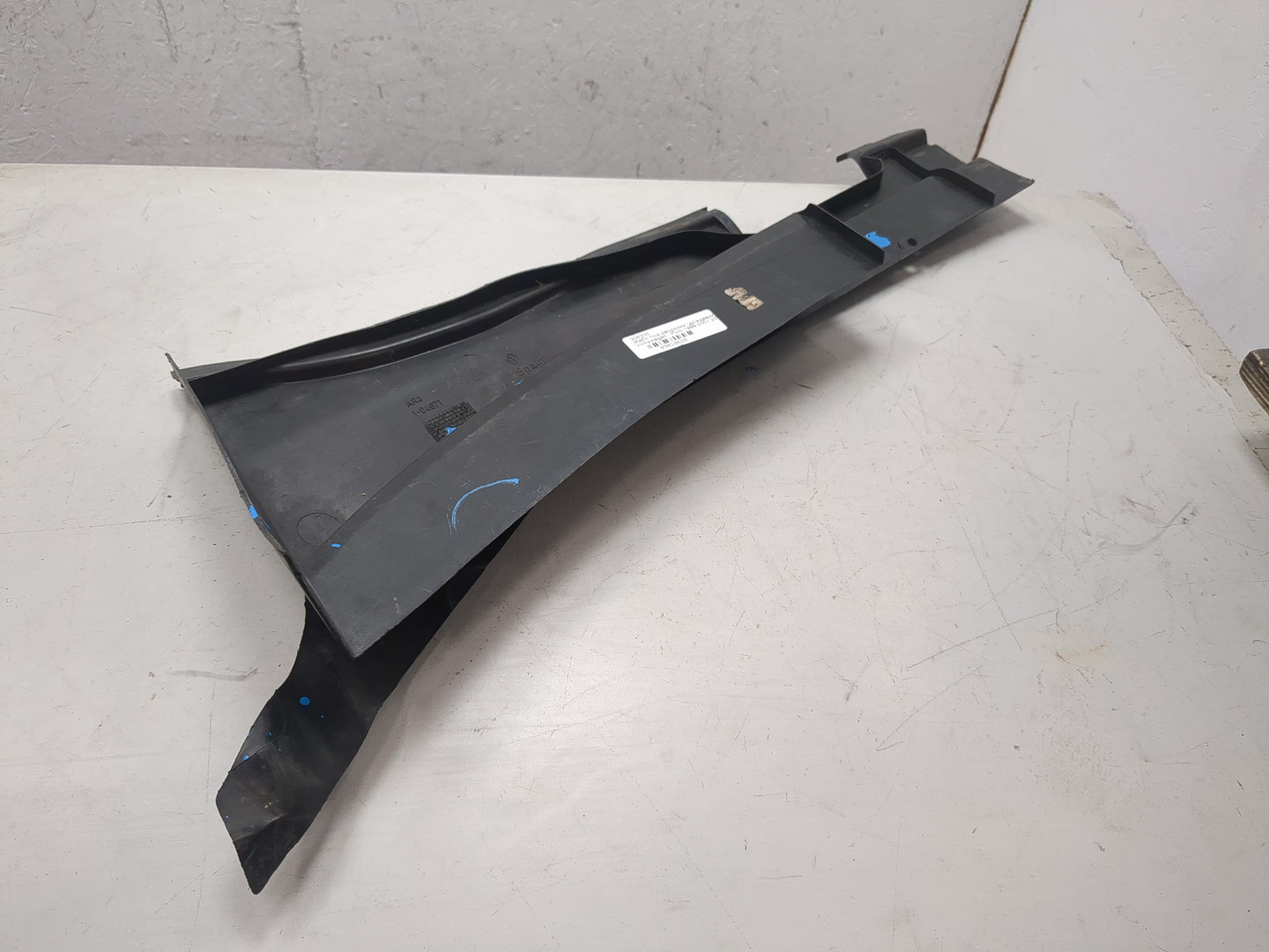 Решетка стеклоочистителей (Жабо)