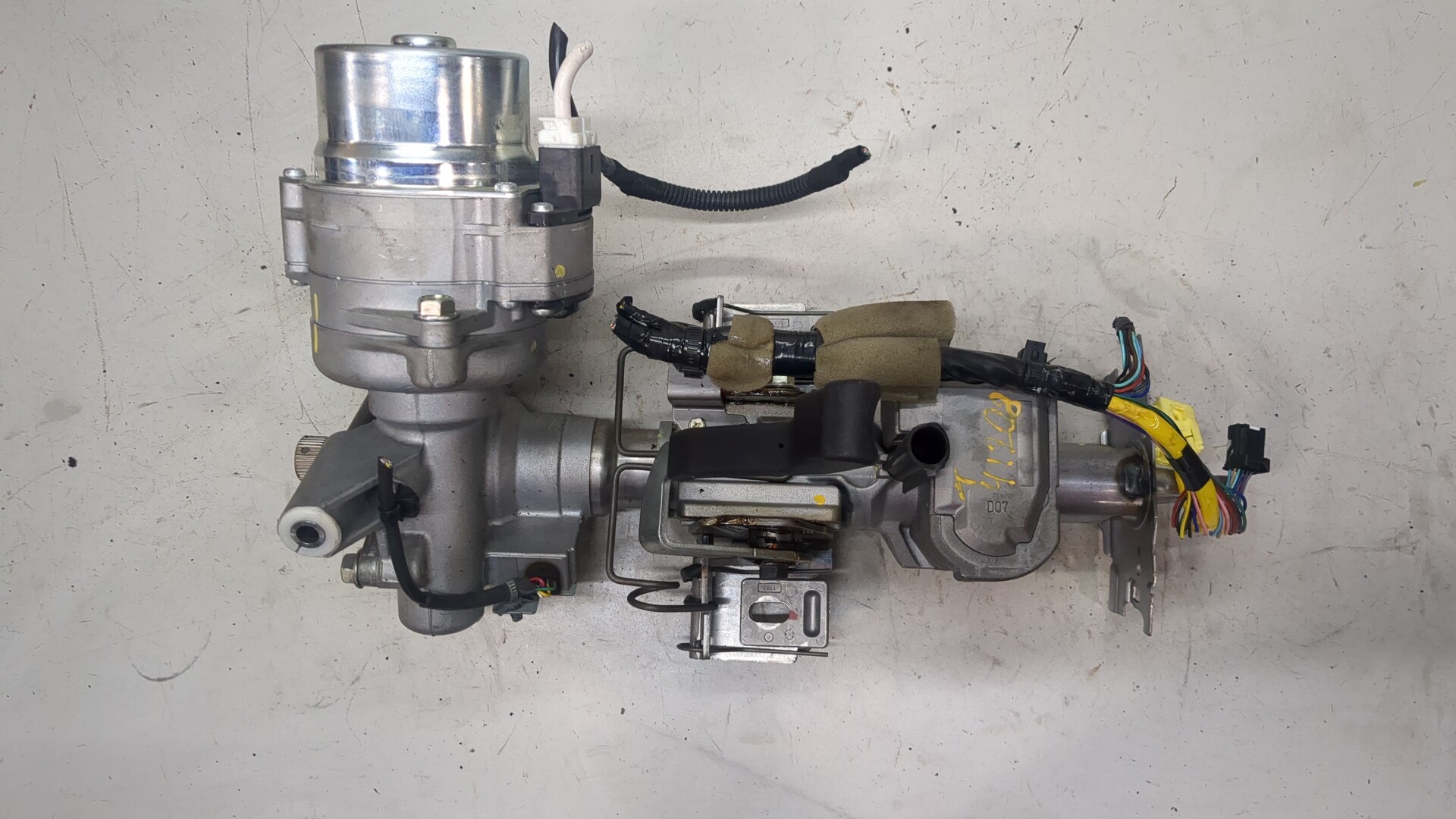 Серводвигатель рулевой рейки