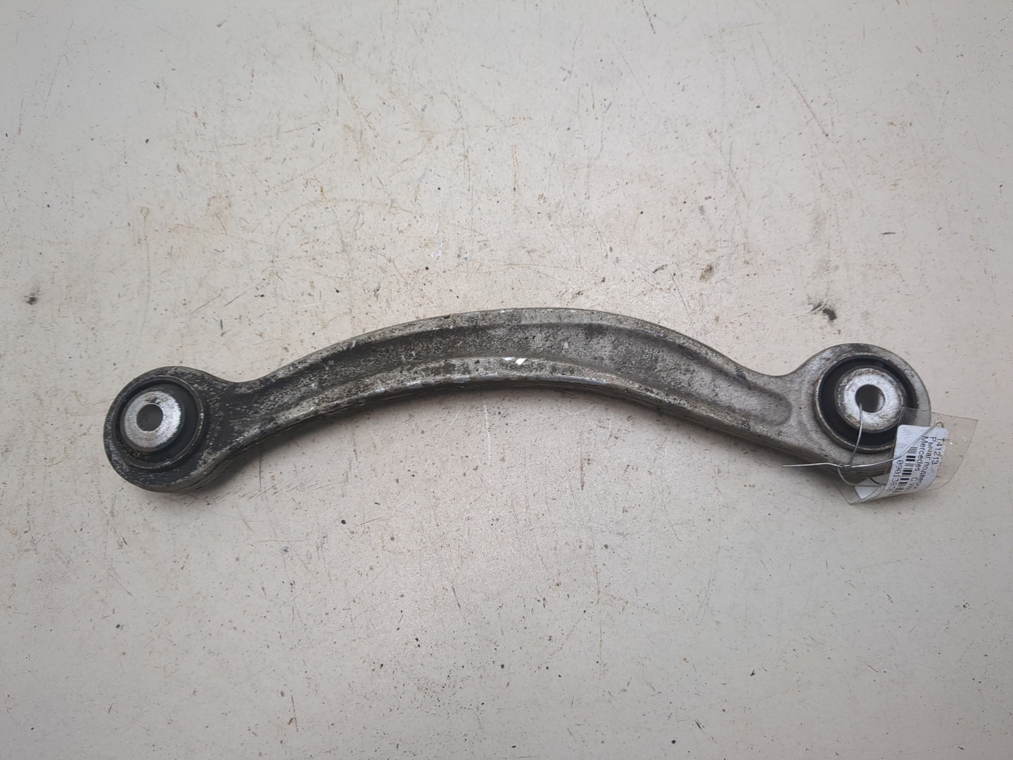 Рычаг задний левый