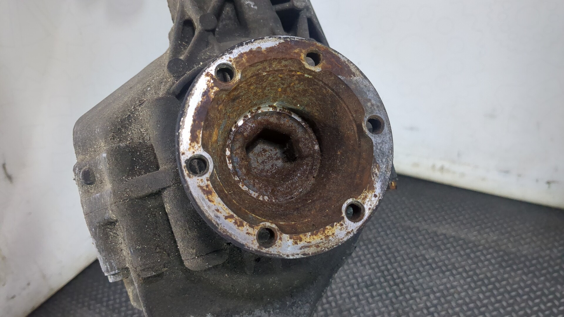 Редуктор переднего моста