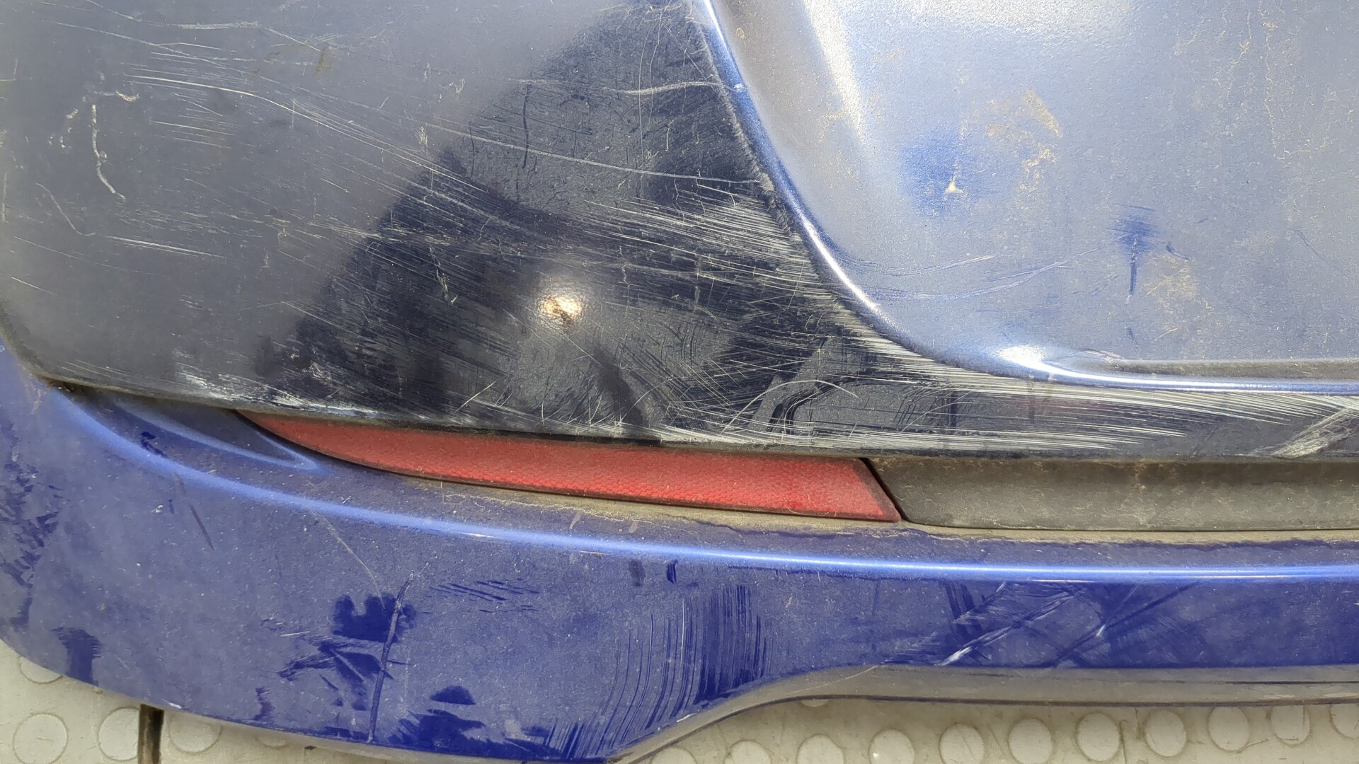 Бампер задний