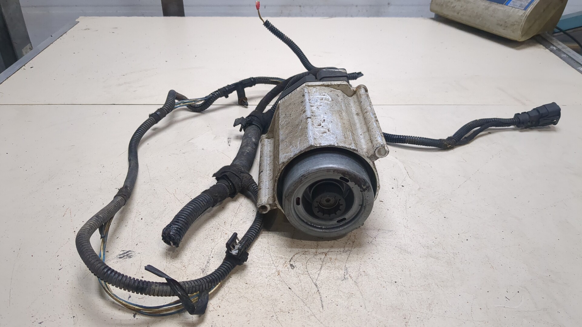 Серводвигатель рулевой рейки