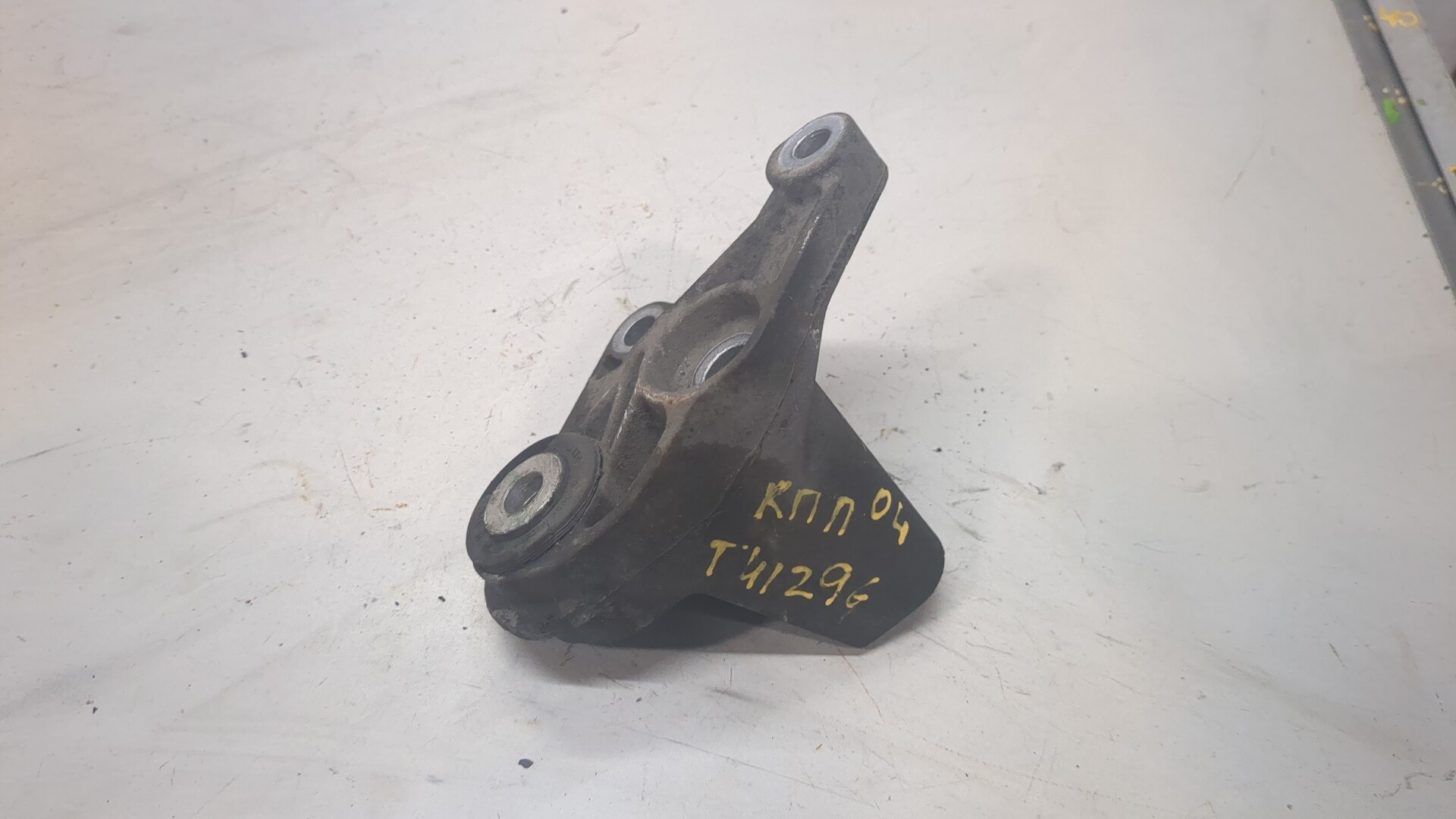 Кронштейн КПП