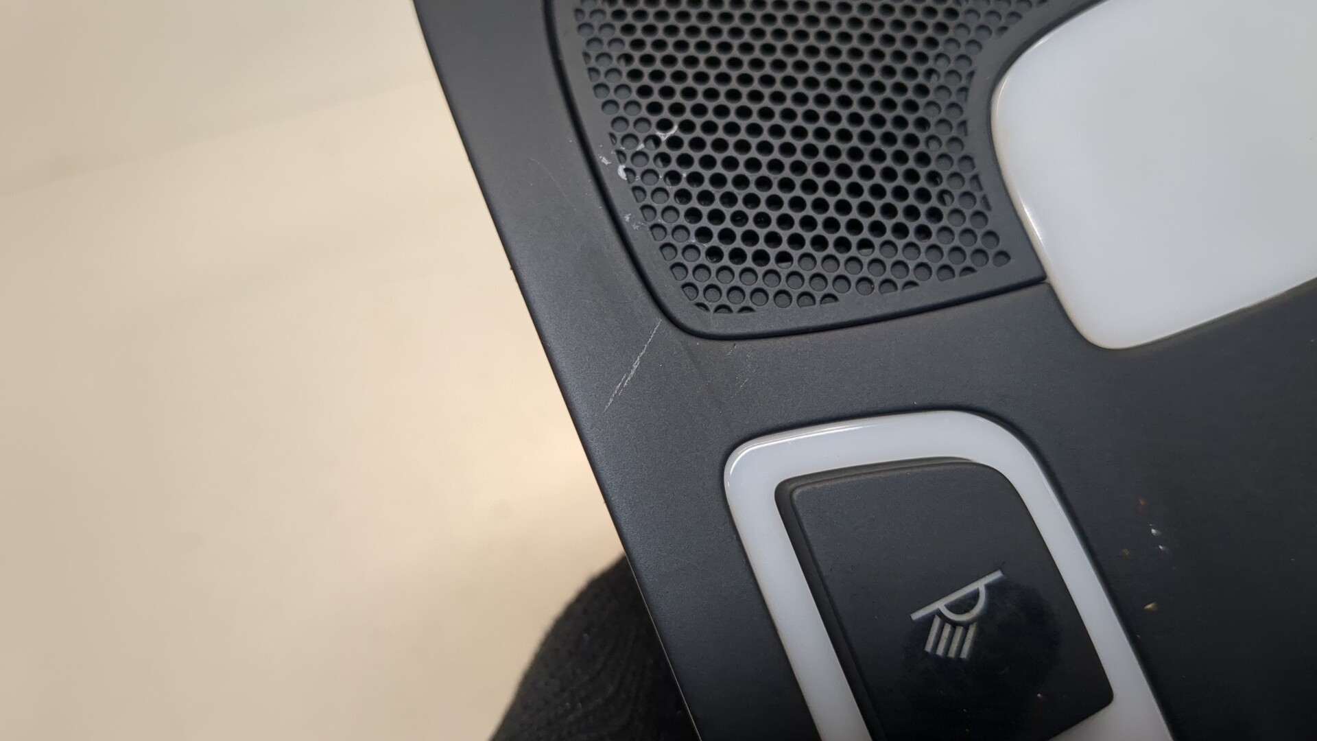 Плафон салонный