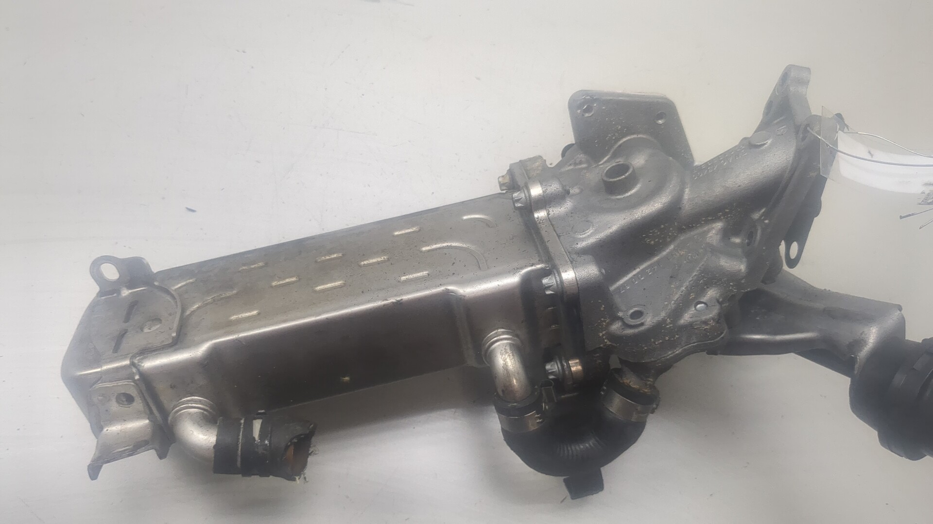 Тройник вентиляции картерных газов