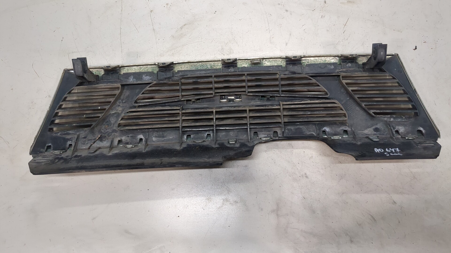 Решетка радиатора