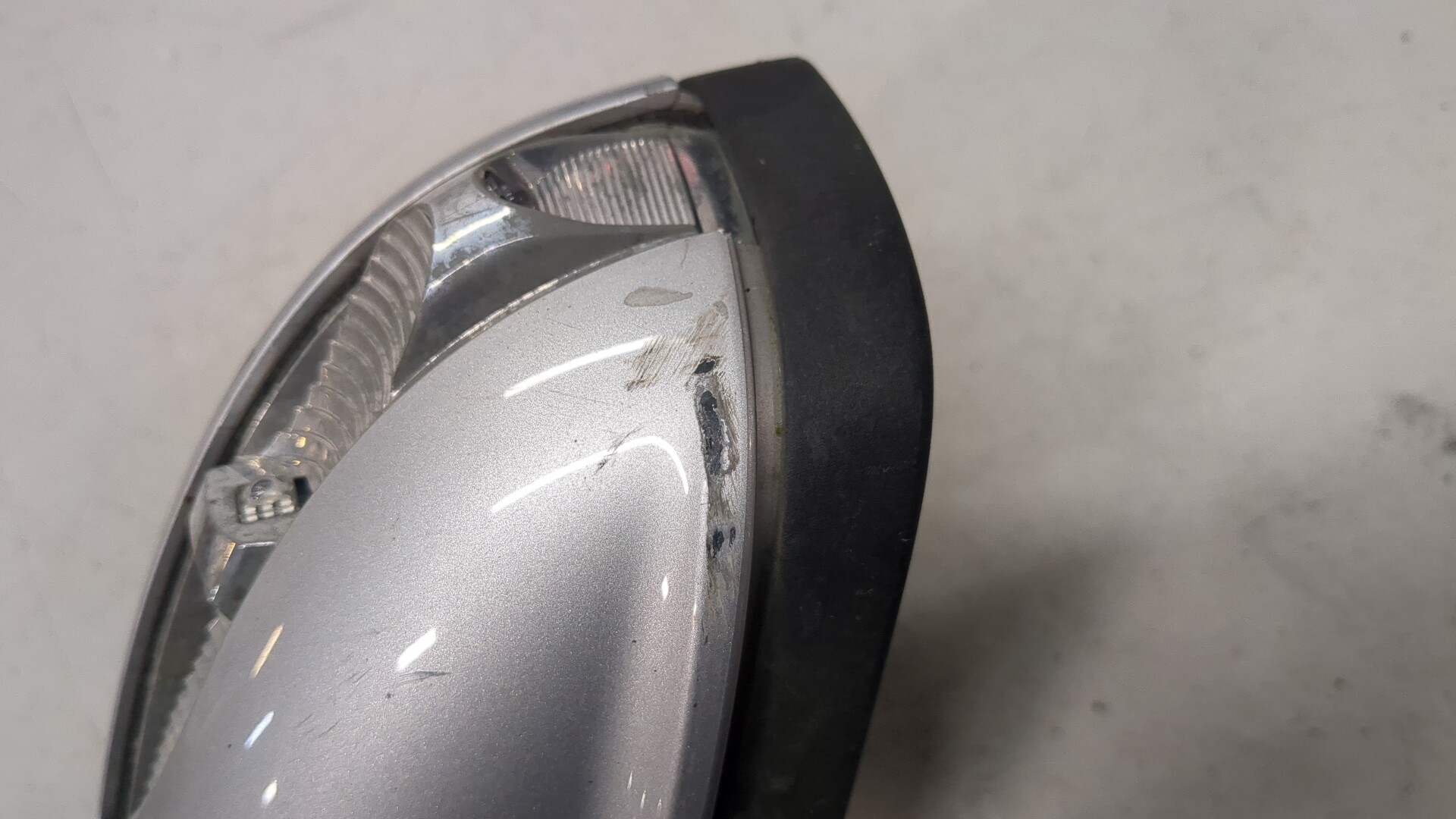 Зеркало левое электрическое