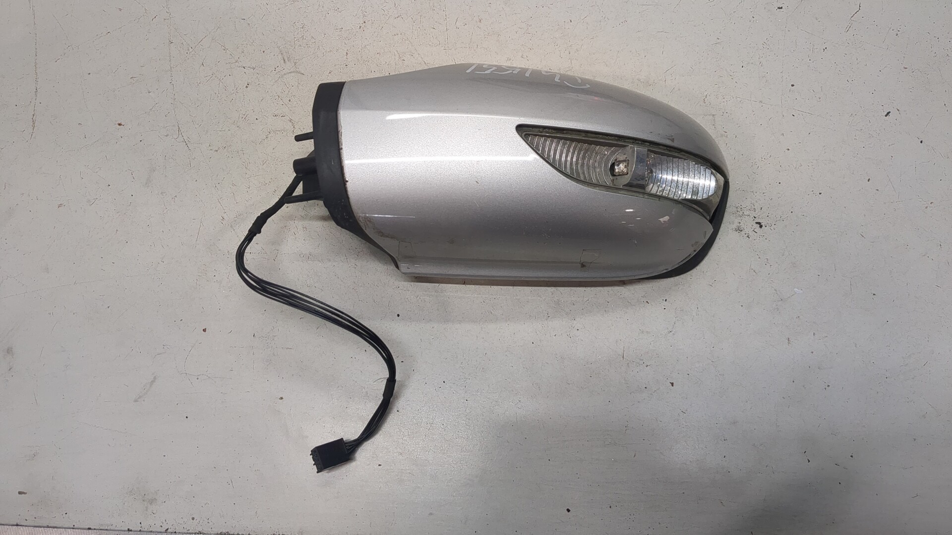 Зеркало левое электрическое