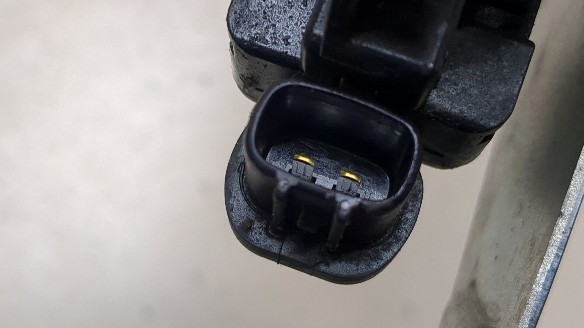 Стеклоподъемник электр. задний правый