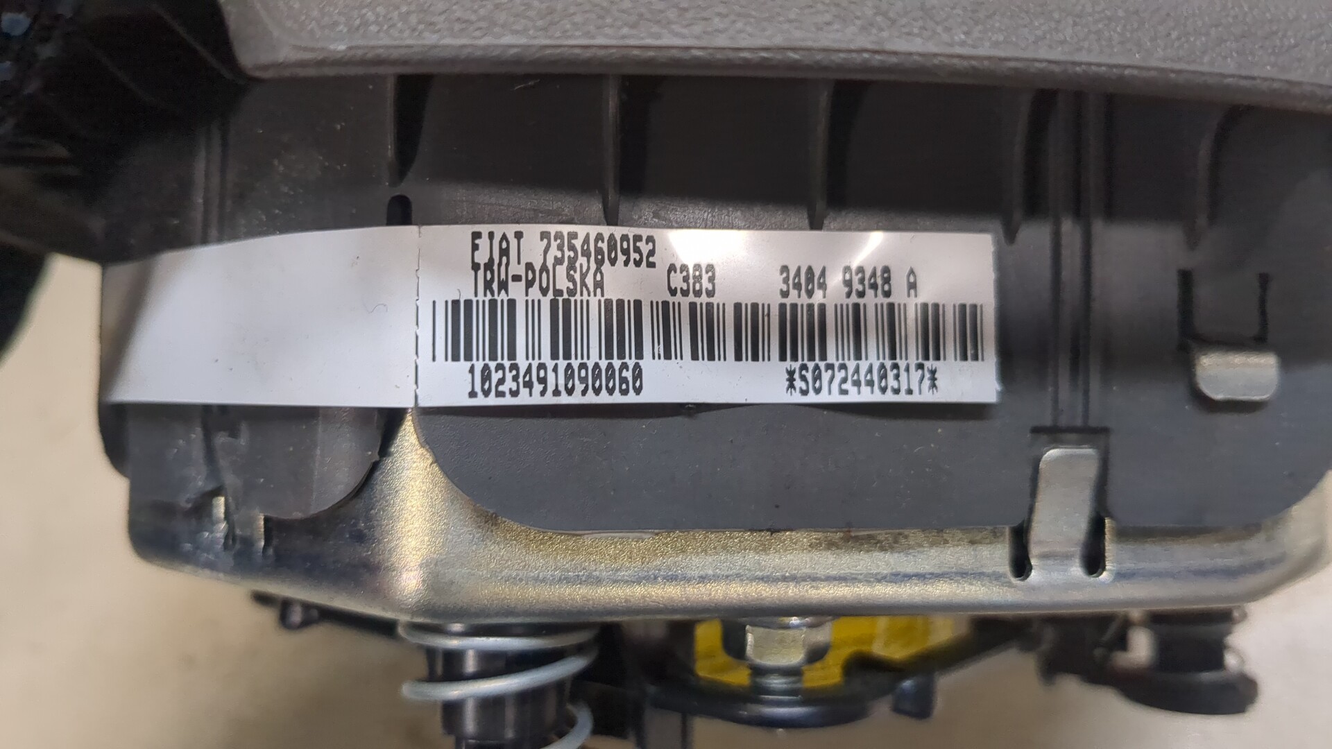 Подушка безопасности в рулевое колесо