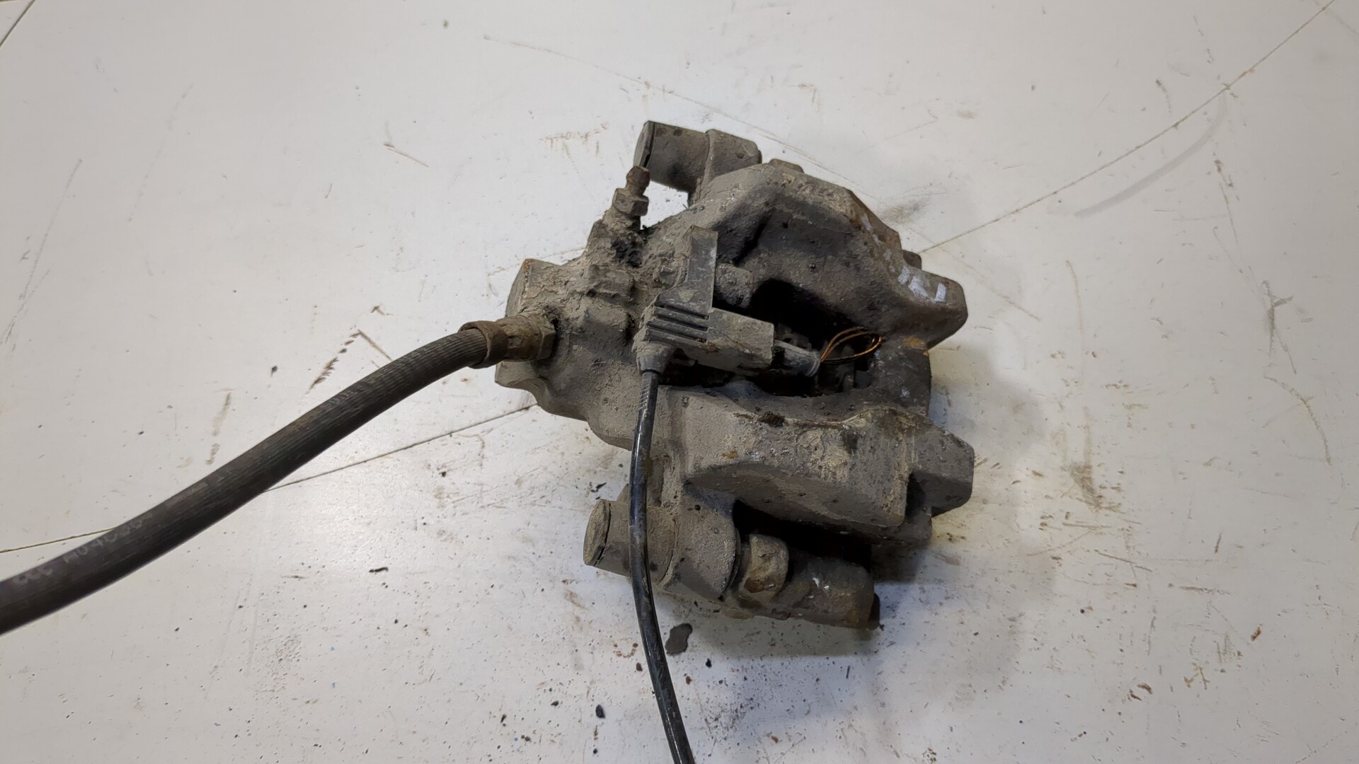 Суппорт задний правый