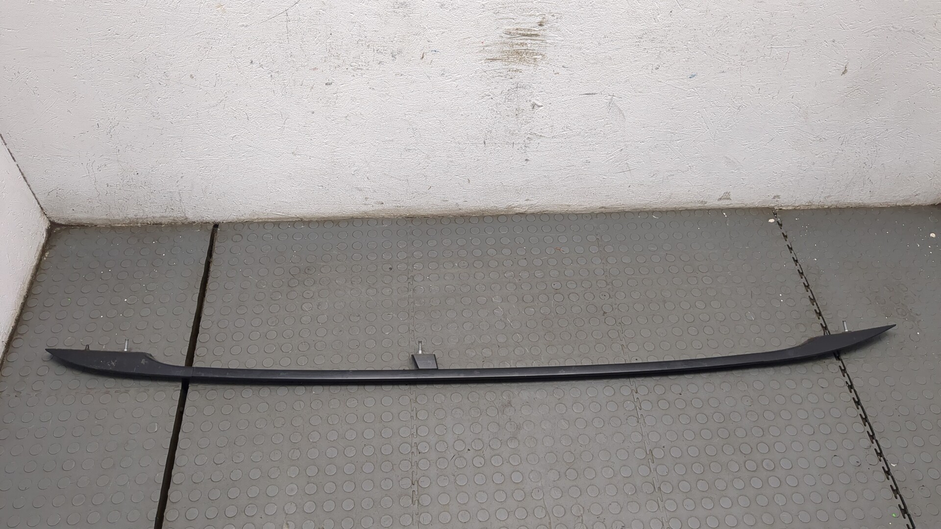 Рейлинг (релинг) правый (планка на крышу)