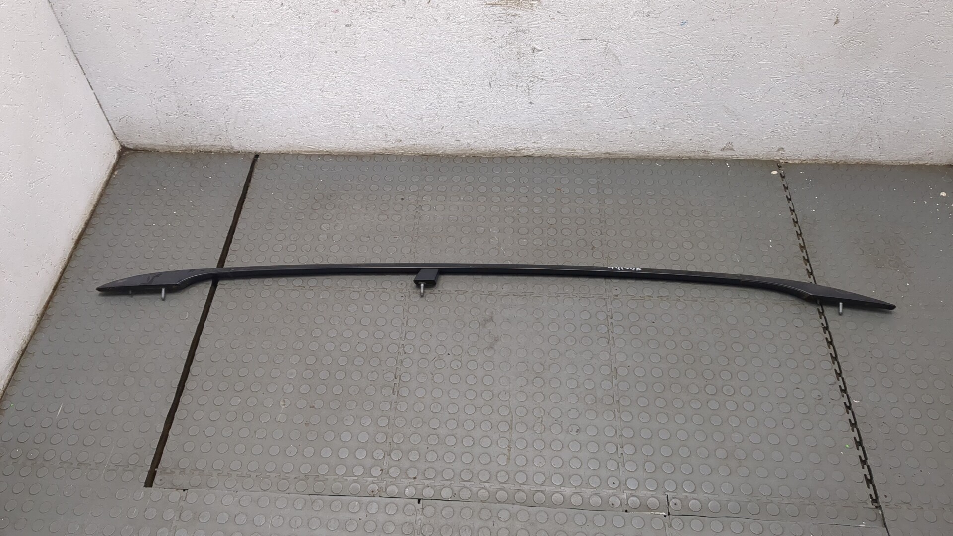 Рейлинг (релинг) правый (планка на крышу)