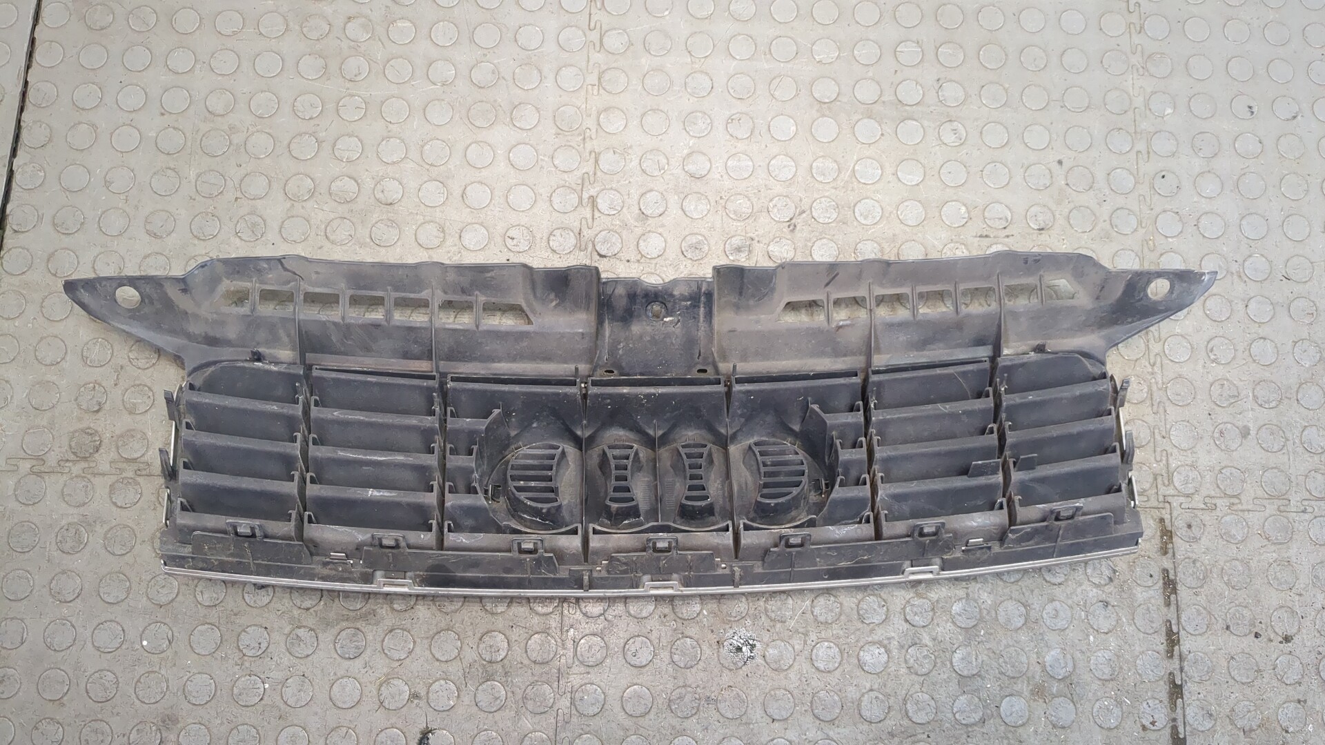 Решетка радиатора