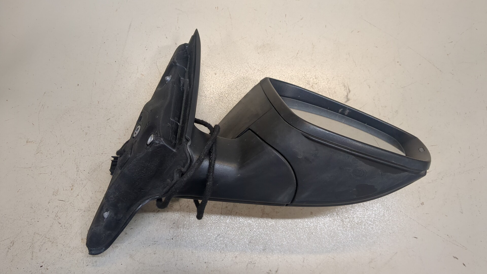 Зеркало правое электрическое