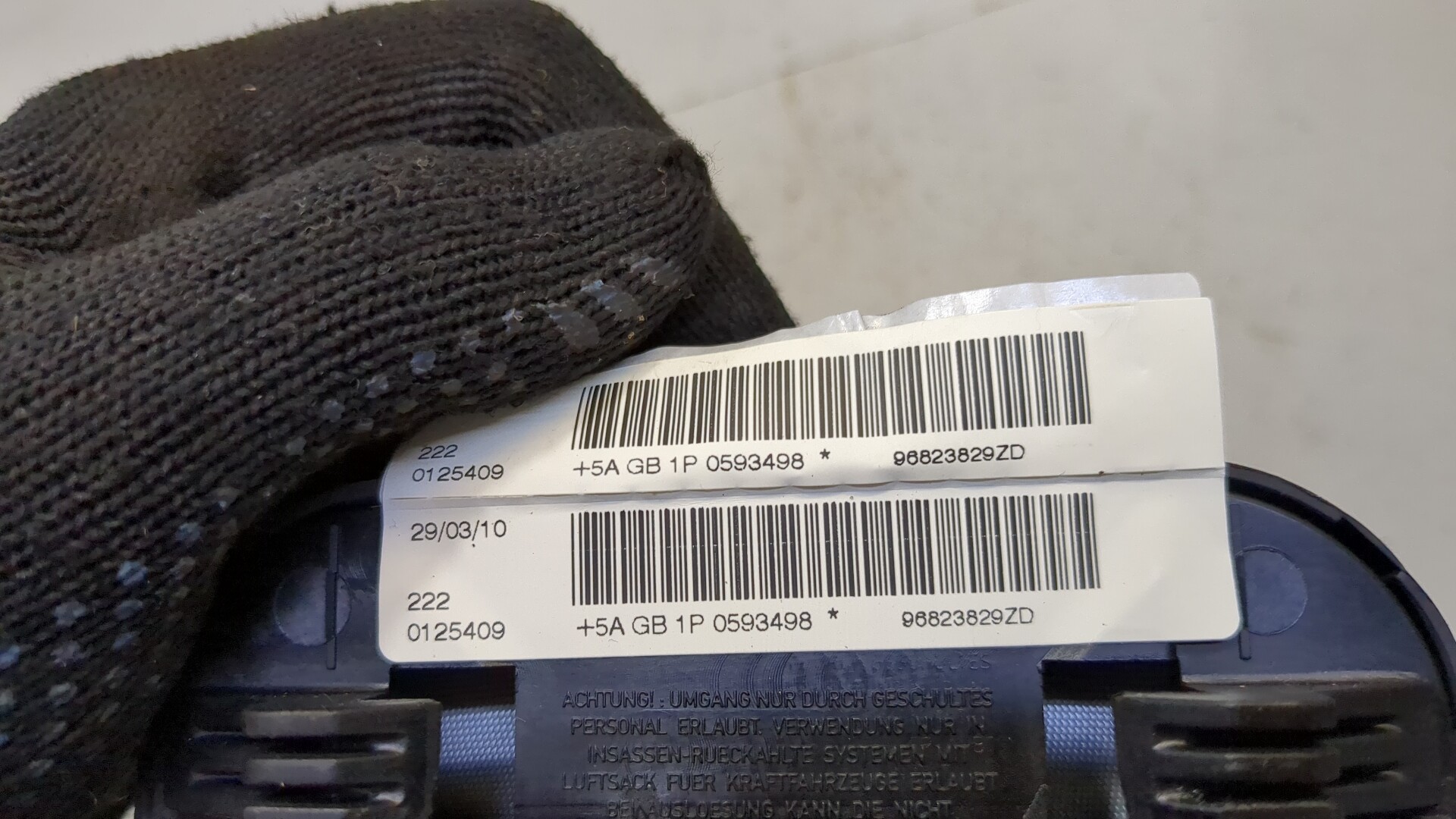 Подушка безопасности в рулевое колесо