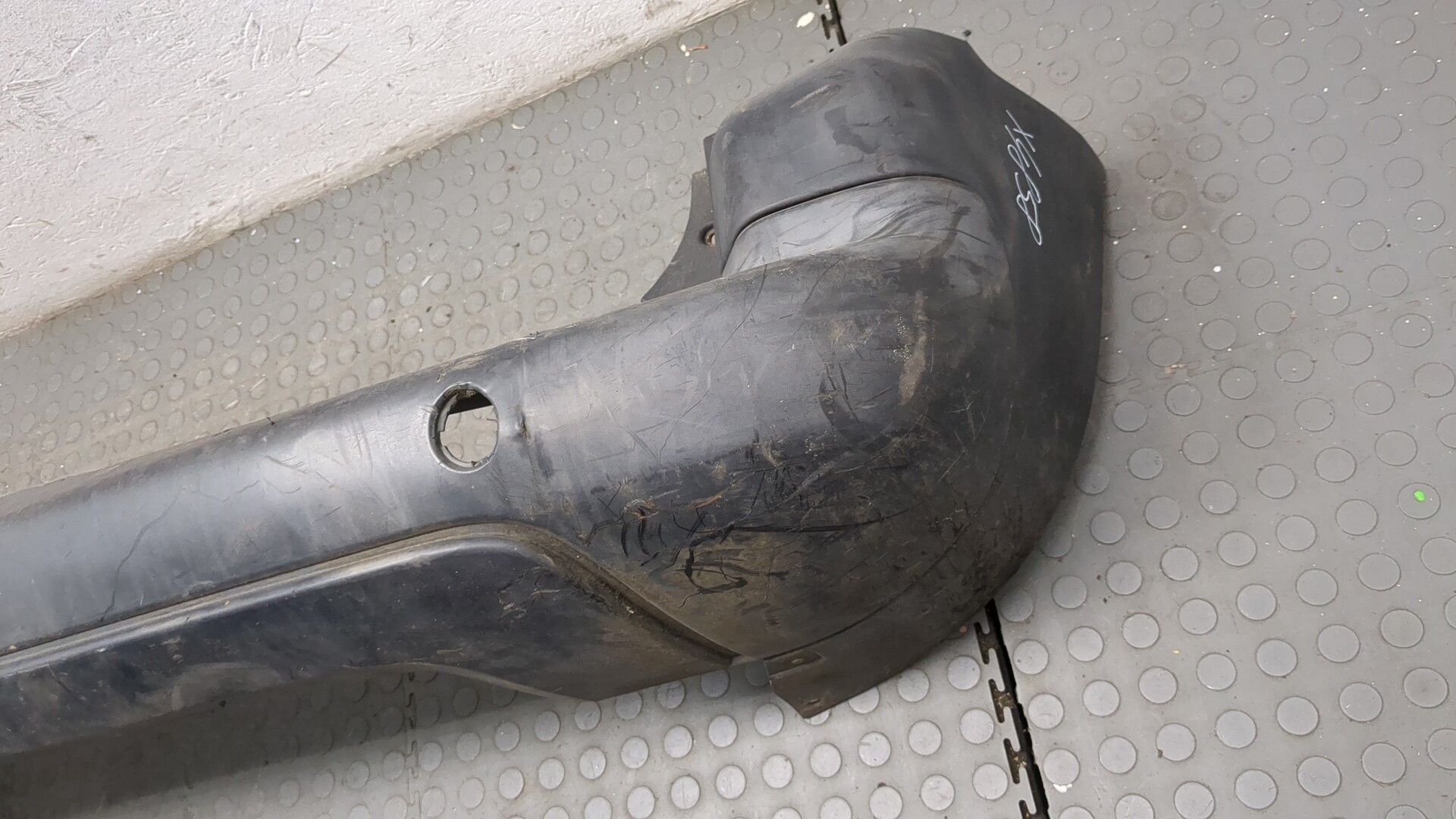 Бампер задний